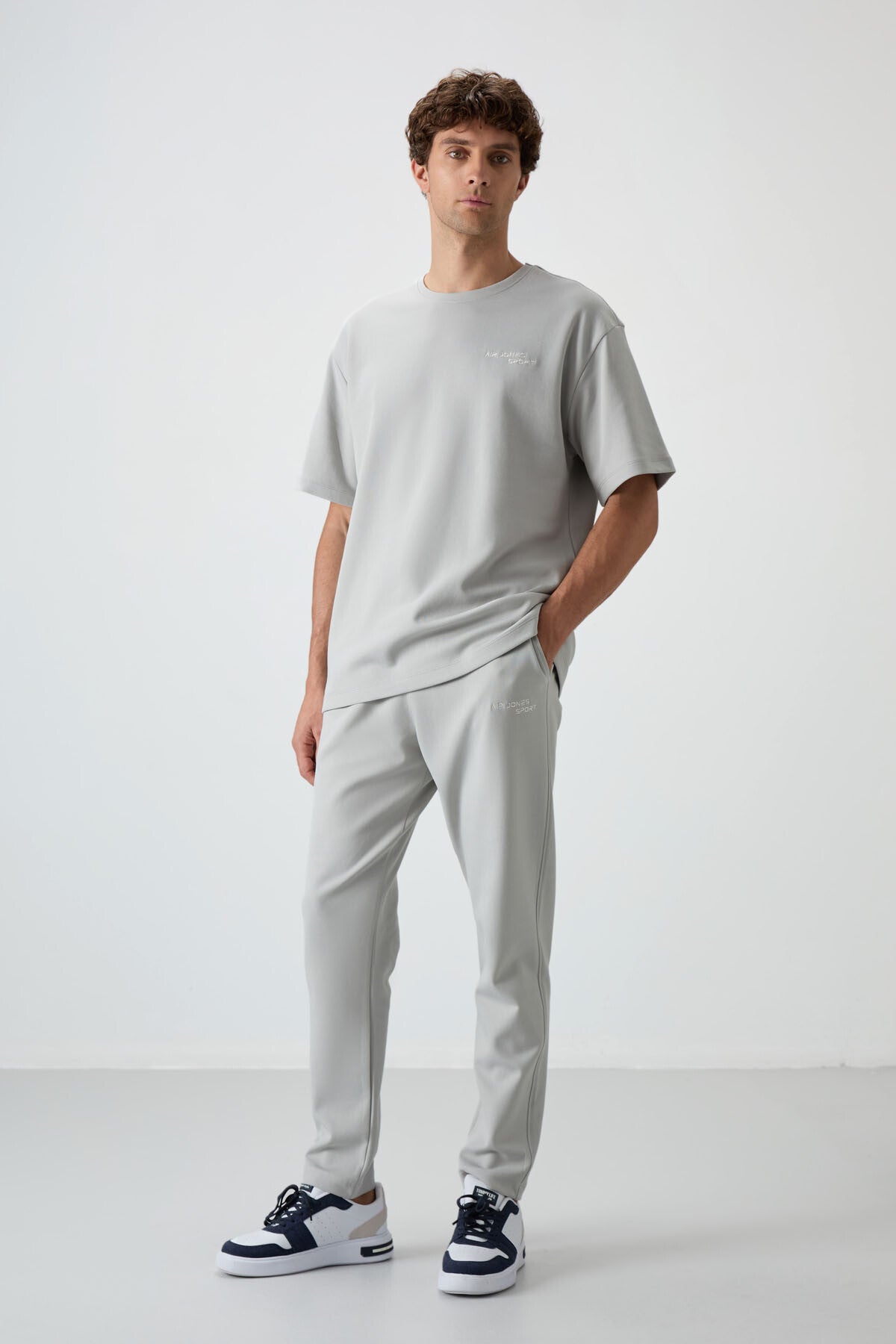 Image of Taş Pamuklu Kalın Yumuşak Dokulu Oversize Fit Nakışlı Erkek Eşofman Takım - 85252