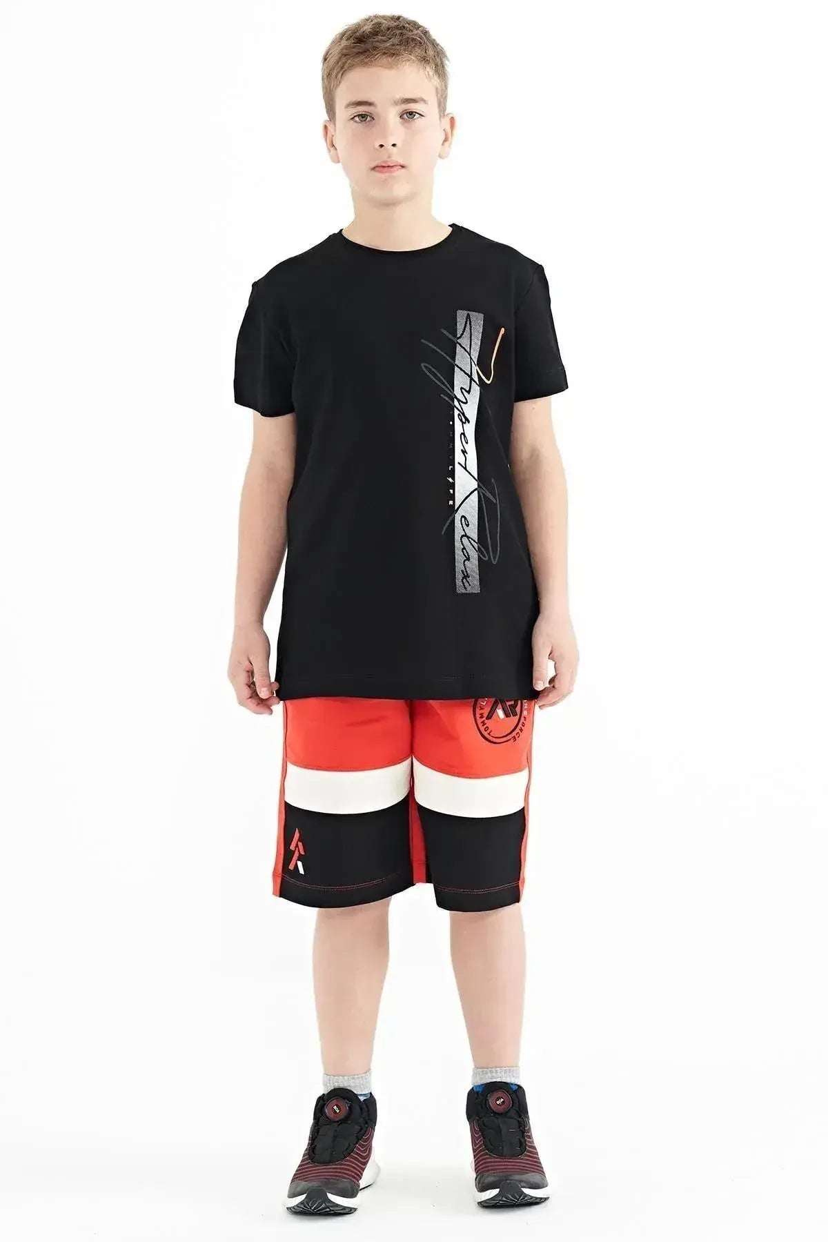 Image of Siyah Yazı Baskılı O Yaka Standart Kalıp Erkek Çocuk T-Shirt - 11119