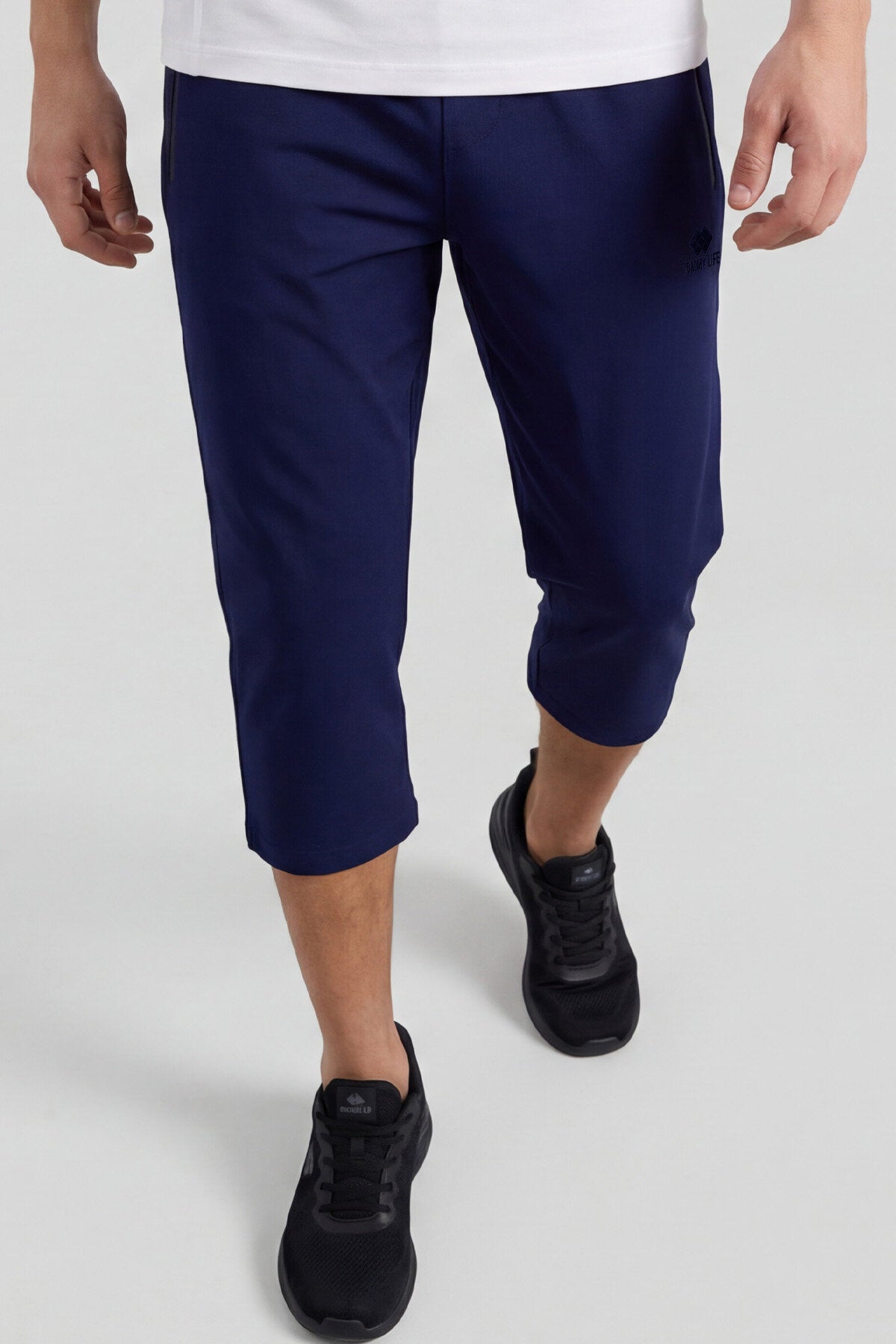 Image of Pantaloni Capri Indigo pentru bărbați, cu croială standard și buzunare cu fermoar, sport activ - 83096