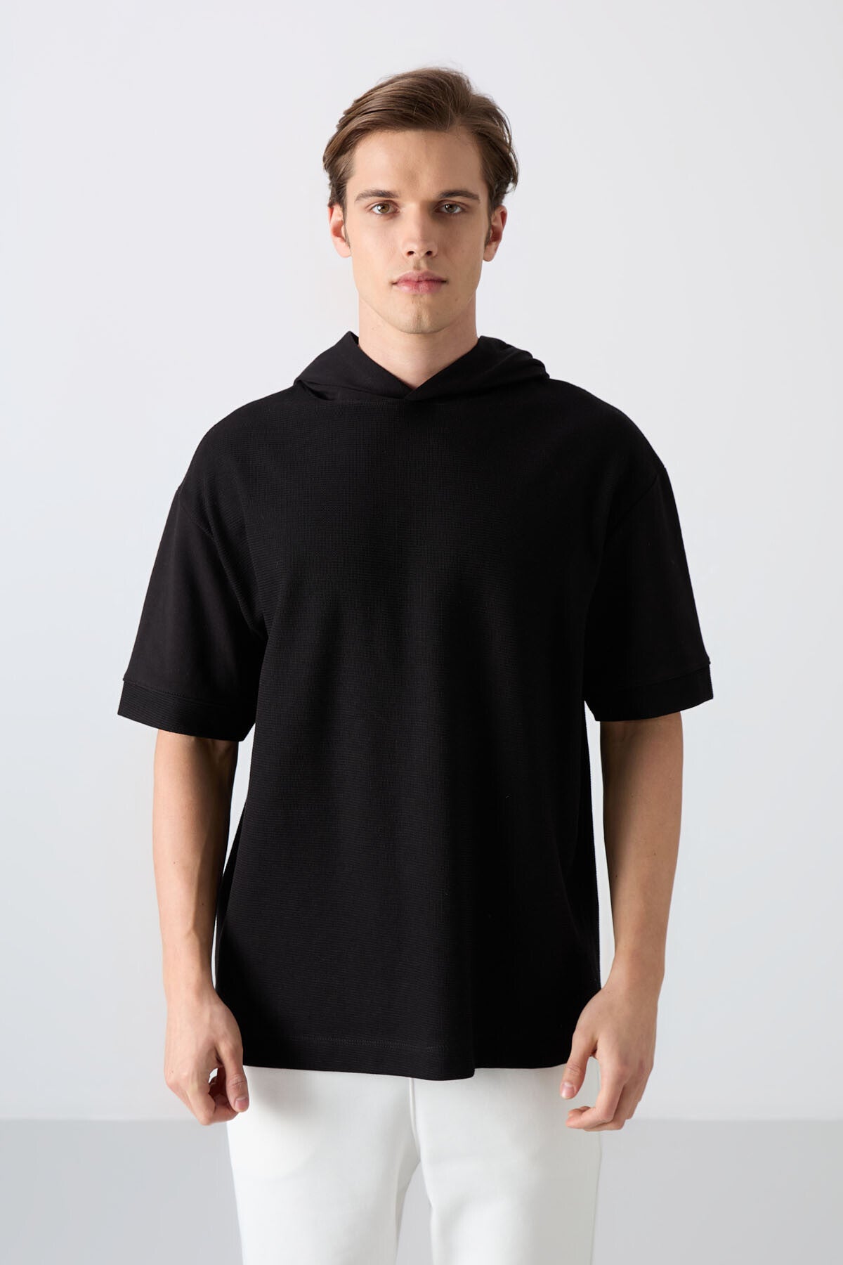 Image of Siyah Pamuklu Kalın Yüzeyi Dokulu Oversize Fit Basic Erkek T-Shirt - 88335