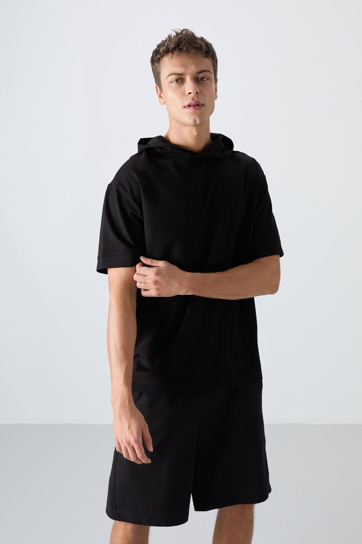 Image of Siyah Pamuklu Kalın Yumuşak Dokulu Oversize Fit Basic Erkek T-Shirt - 88352