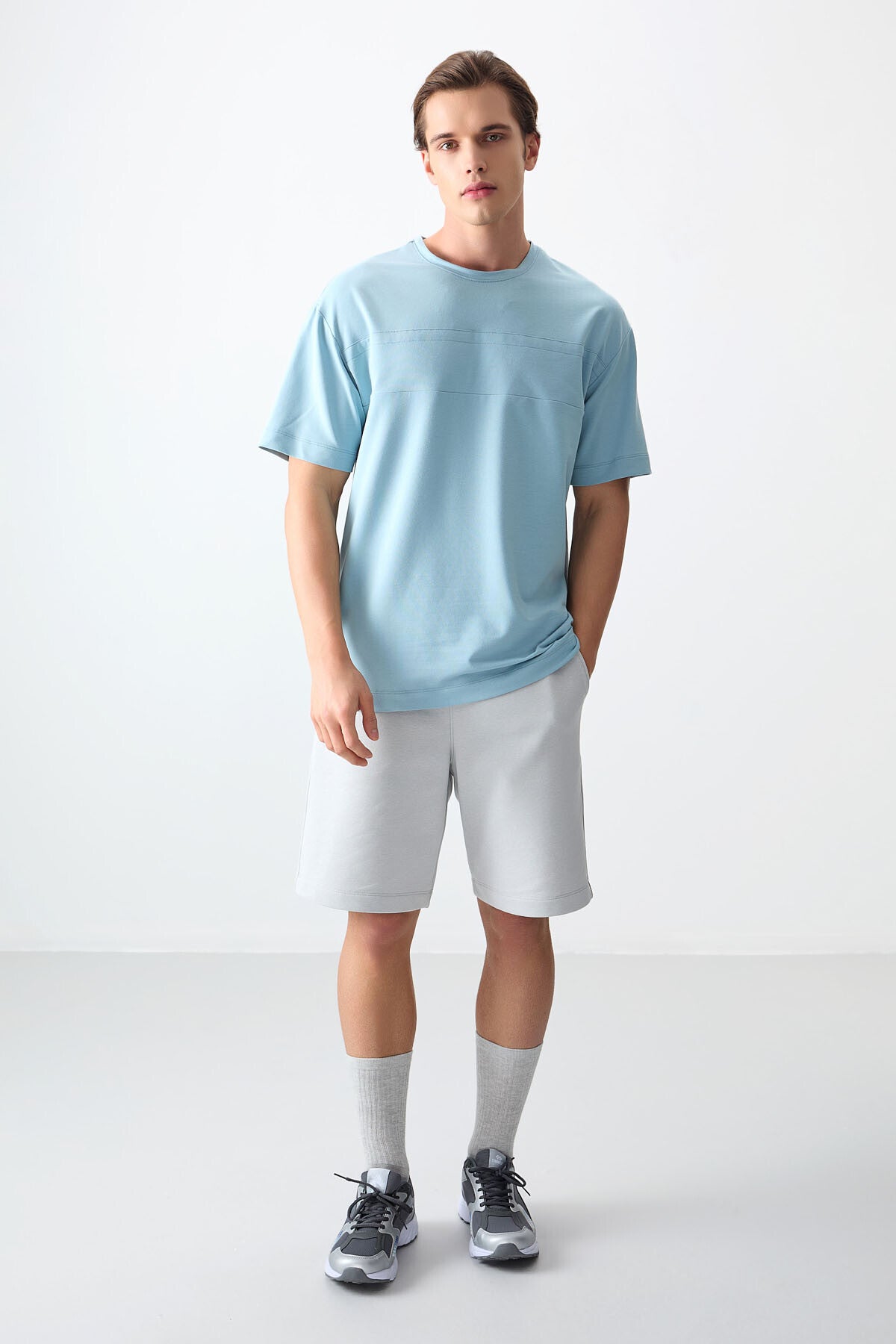 Image of Açık Mavi Pamuklu Kalın Yumuşak Dokulu Oversize Fit Basic Erkek T-Shirt - 88378