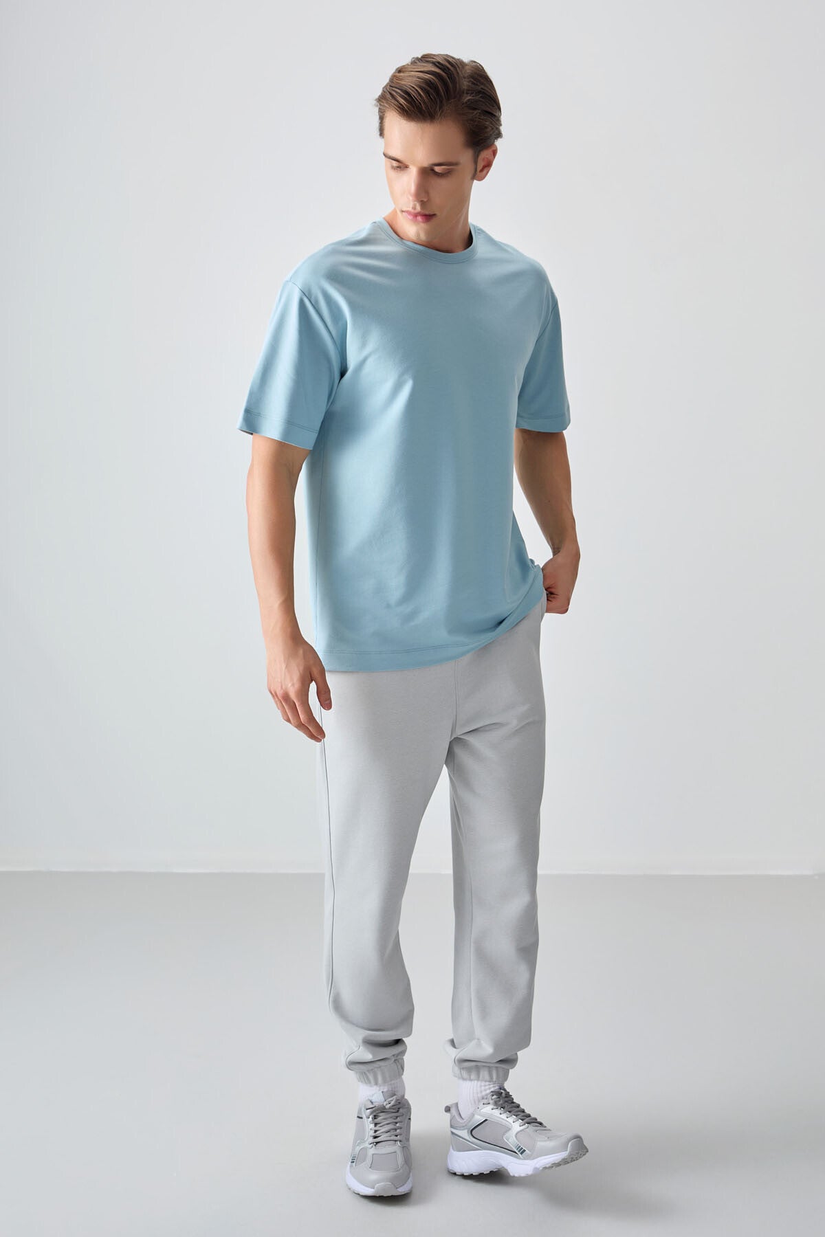 Image of Light Blue Cotton Thick Soft Textured Oversize Fit Basic Men's T-Shirt - 88377
