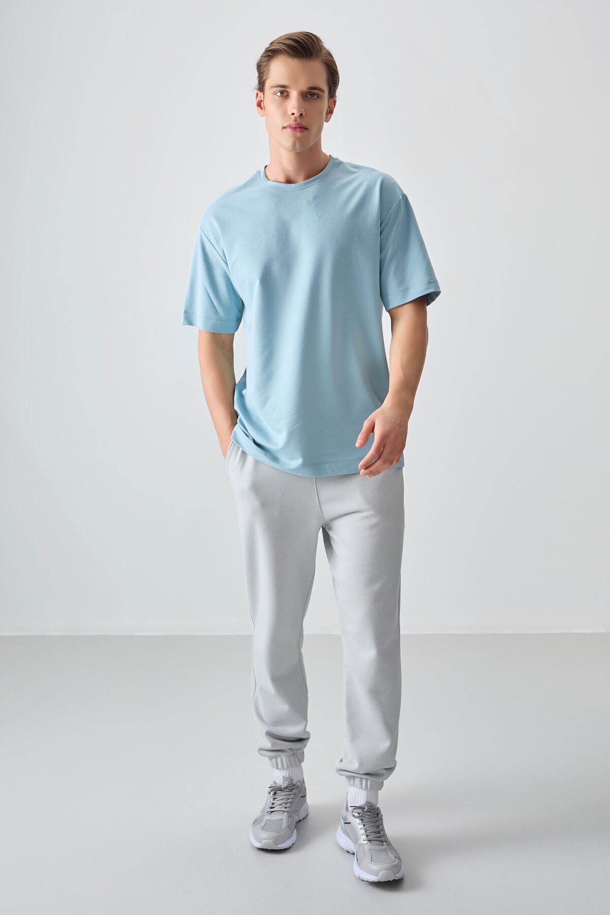 Image of Light Blue Cotton Thick Soft Textured Oversize Fit Basic Men's T-Shirt - 88377
