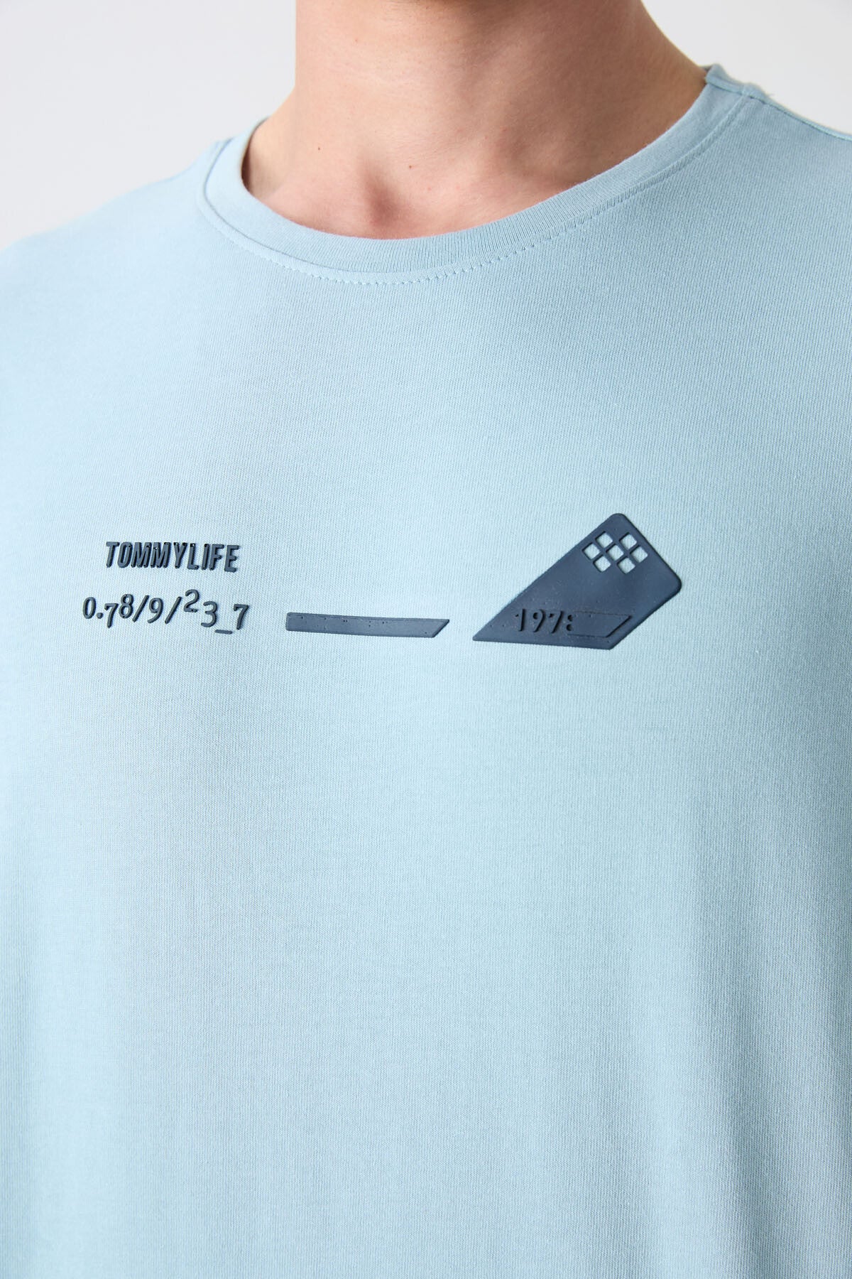 Image of Açık Mavi Pamuklu Kalın Yumuşak Dokulu Oversize Fit Baskılı Erkek T-Shirt - 88330