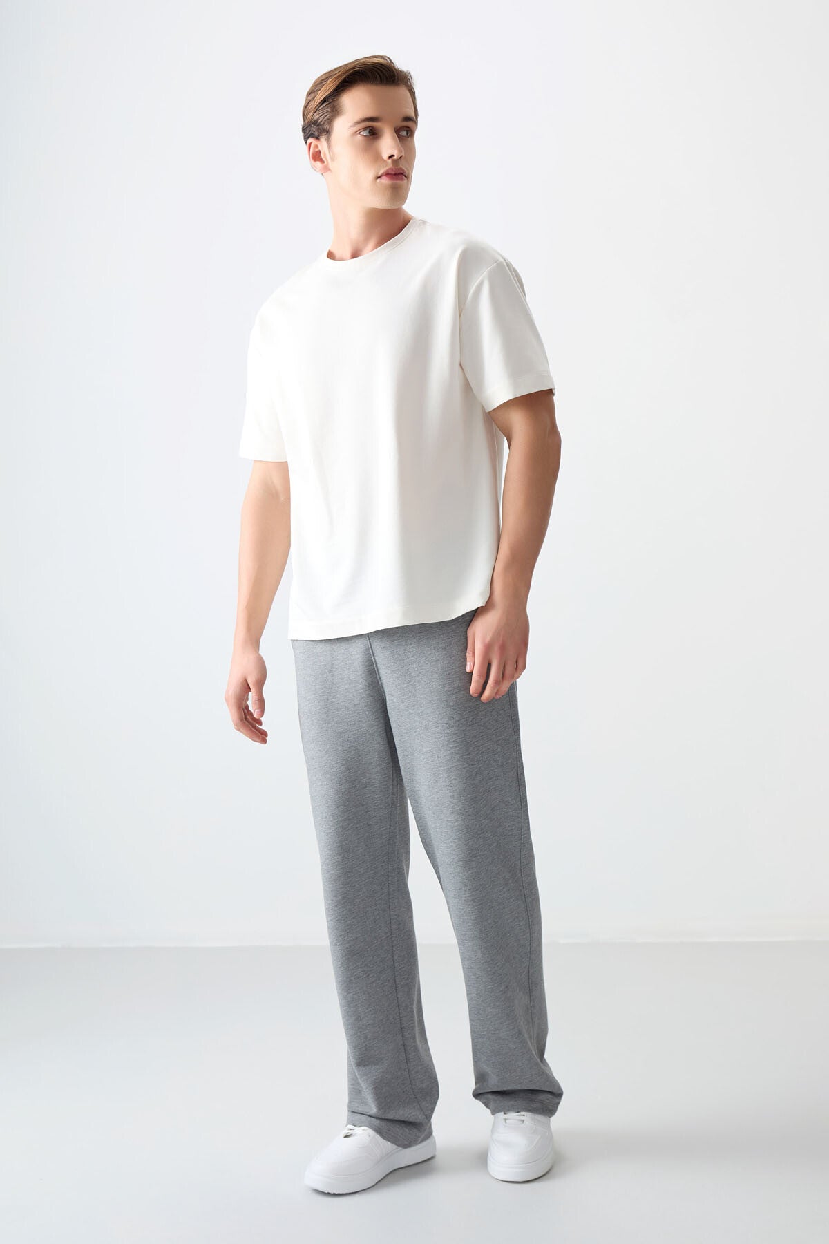 Image of Ekru Pamuklu Kalın Yumuşak Dokulu Oversize Fit Basic Erkek T-Shirt - 88377