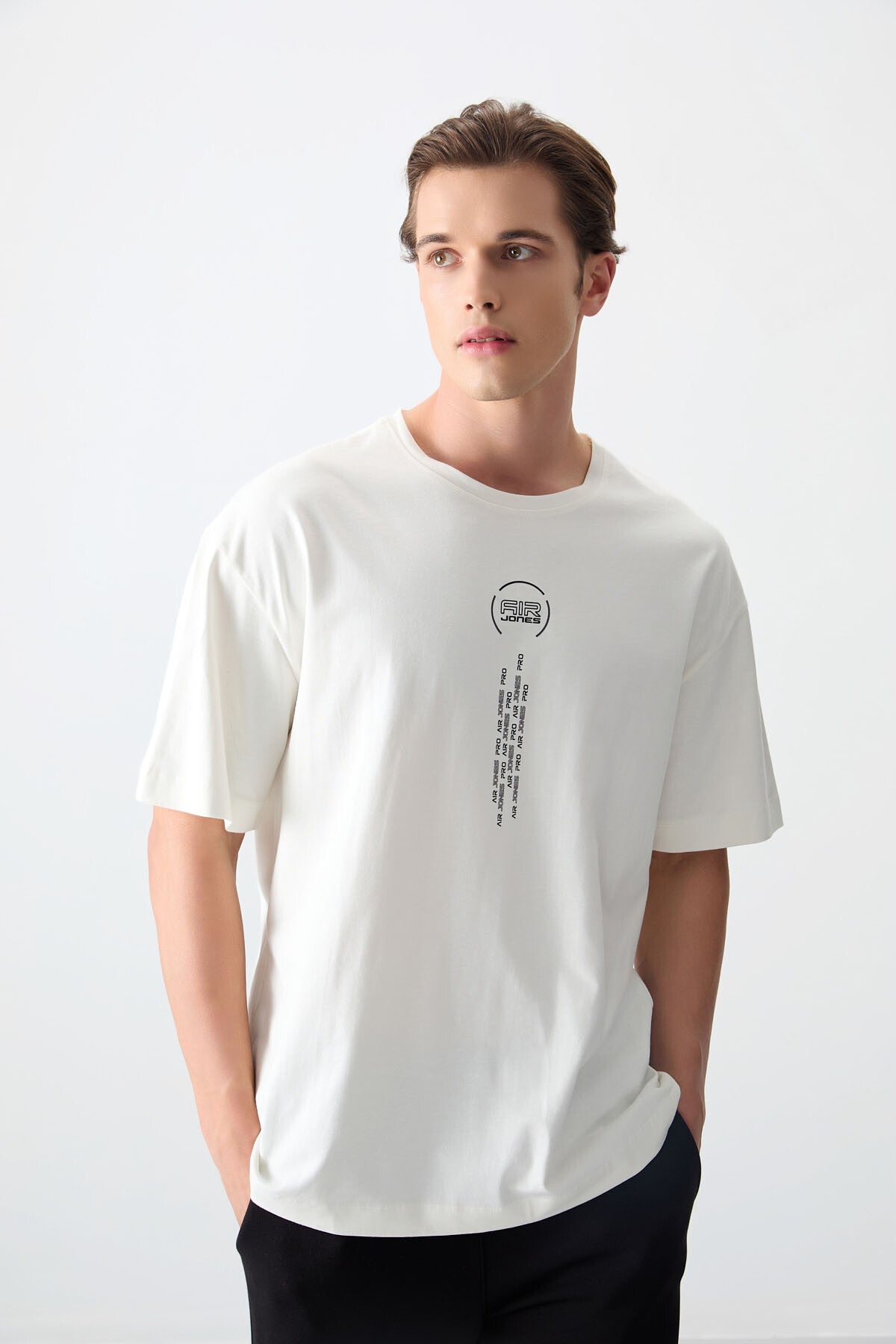 Image of Tricou bărbătesc alb-gălbui, 100% bumbac, gros, moale, texturat, croială supradimensionată, imprimat - 88355