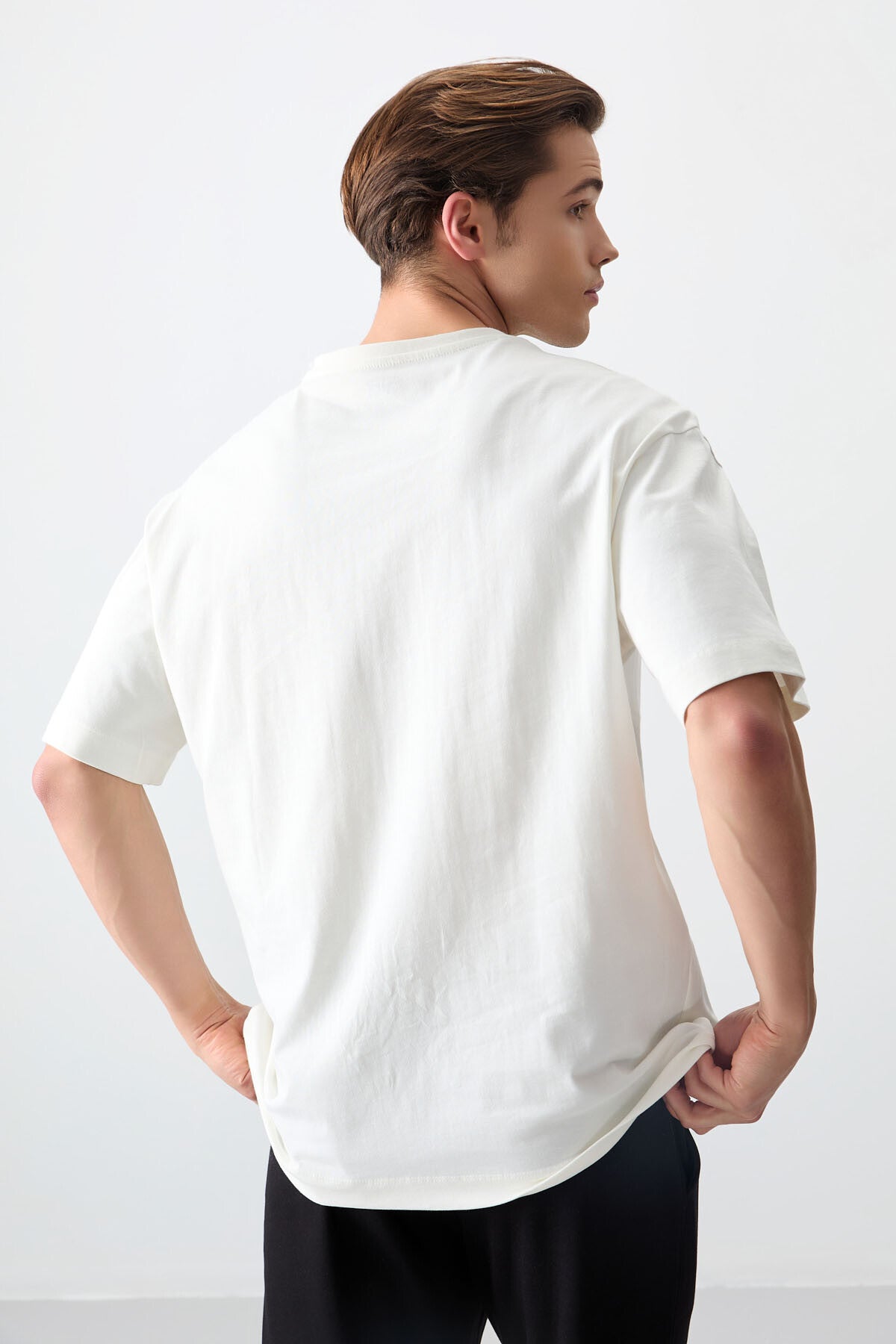 Image of Ekru %100 Pamuk Kalın Yumuşak Dokulu Oversize Fit Baskılı Erkek T-Shirt - 88355