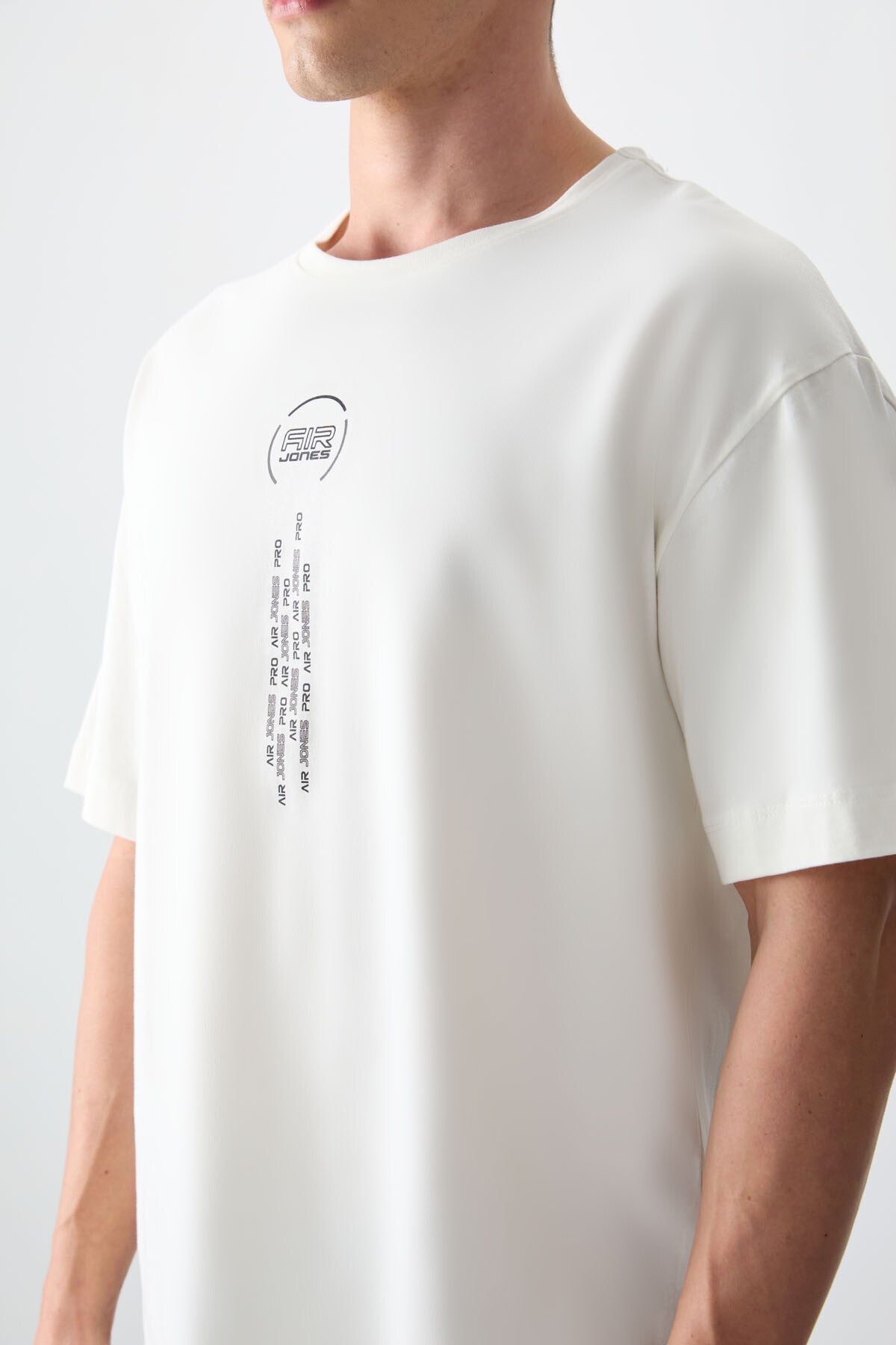 Image of Tricou bărbătesc alb-gălbui, 100% bumbac, gros, moale, texturat, croială supradimensionată, imprimat - 88355