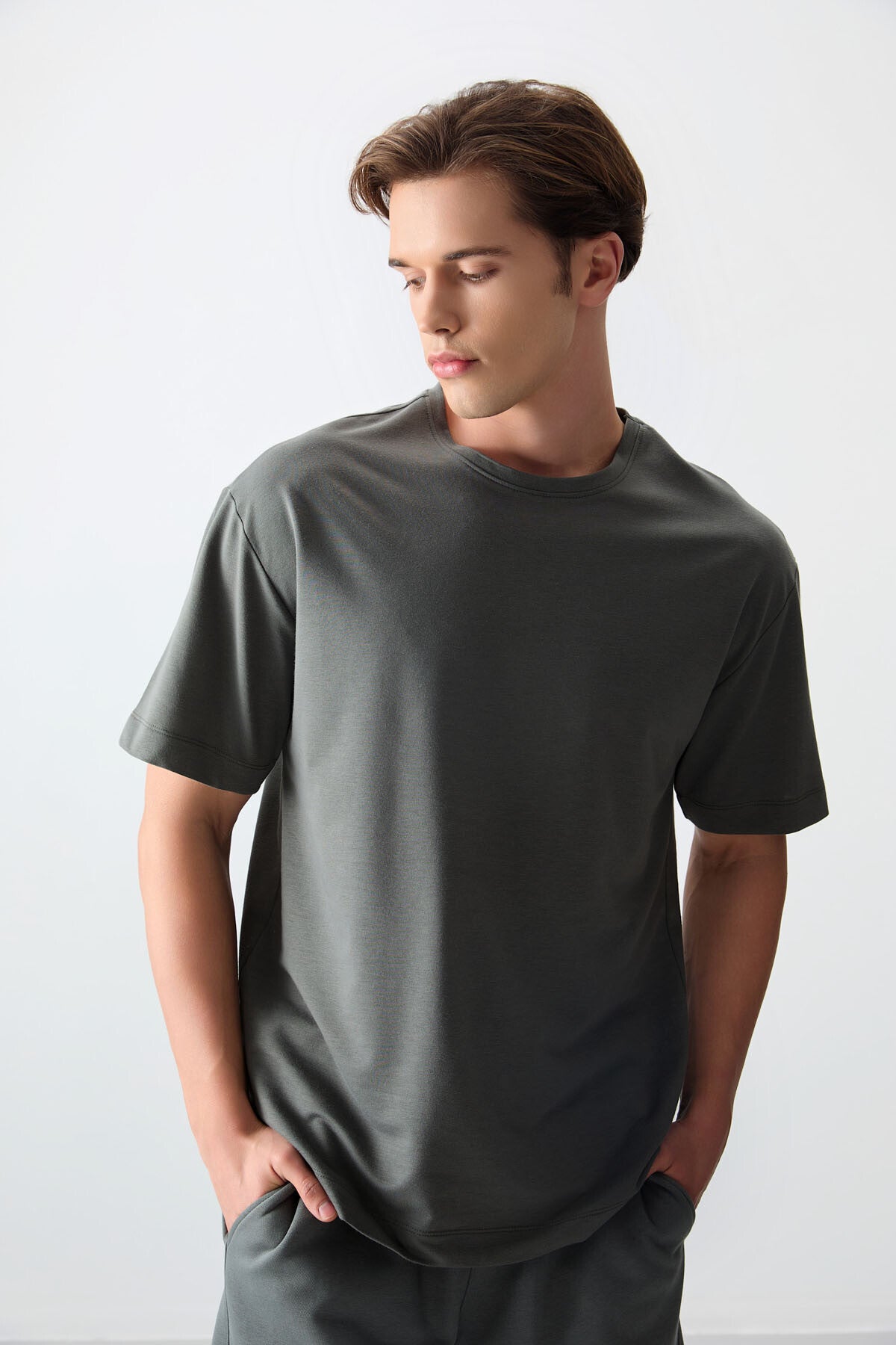 Image of Haki Pamuklu Kalın Yumuşak Dokulu Oversize Fit Basic Erkek T-Shirt - 88377