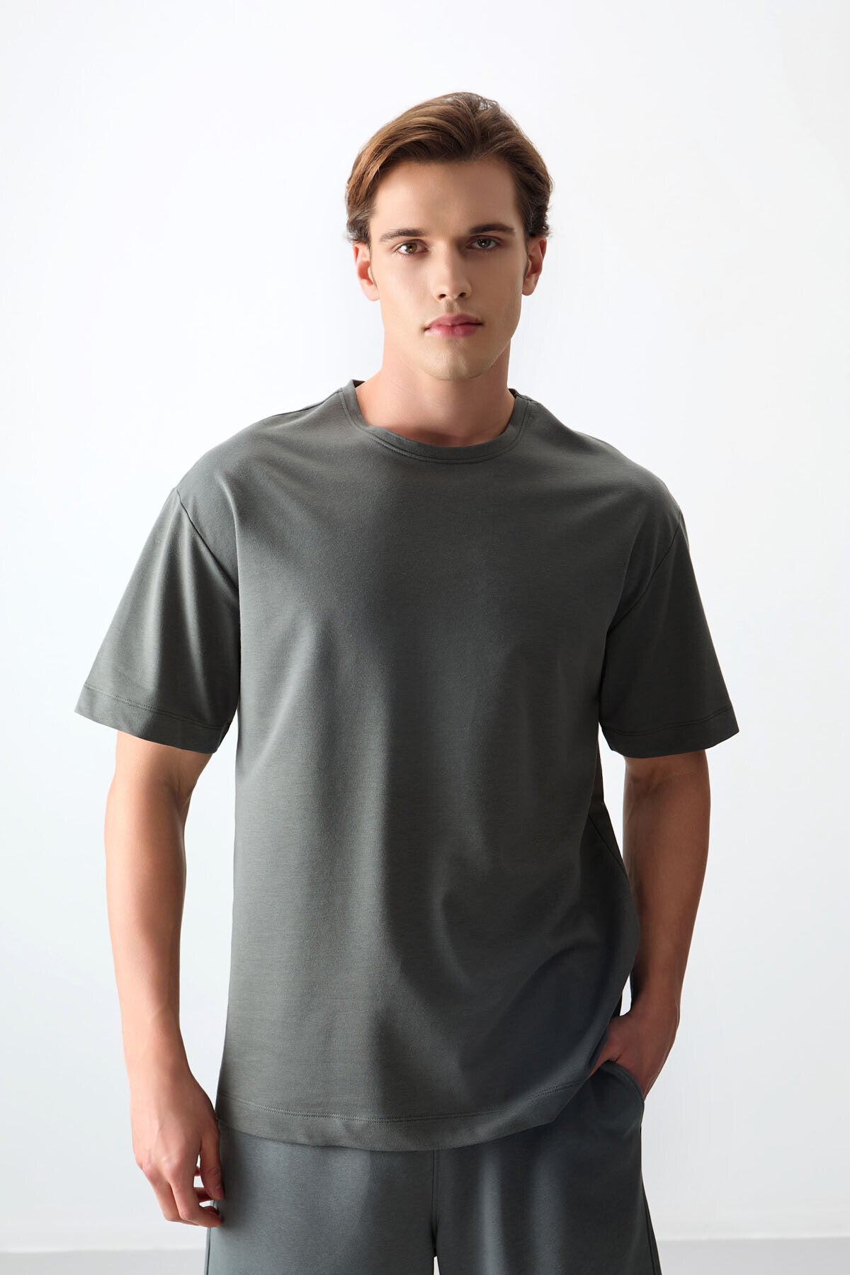 Image of Haki Pamuklu Kalın Yumuşak Dokulu Oversize Fit Basic Erkek T-Shirt - 88377
