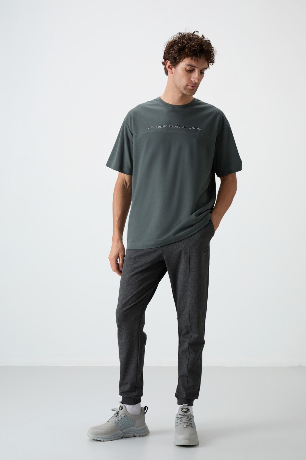 Image of Haki Pamuklu Kalın Yüzeyi Dokulu Oversize Fit  Baskılı Erkek T-Shirt - 88371