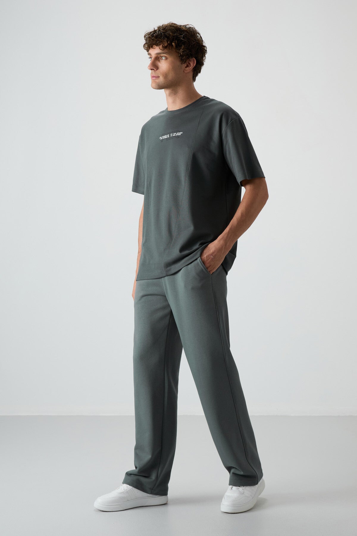 Image of Haki Pamuklu Kalın Yüzeyi Dokulu Oversize Fit  Baskılı Erkek T-Shirt - 88372