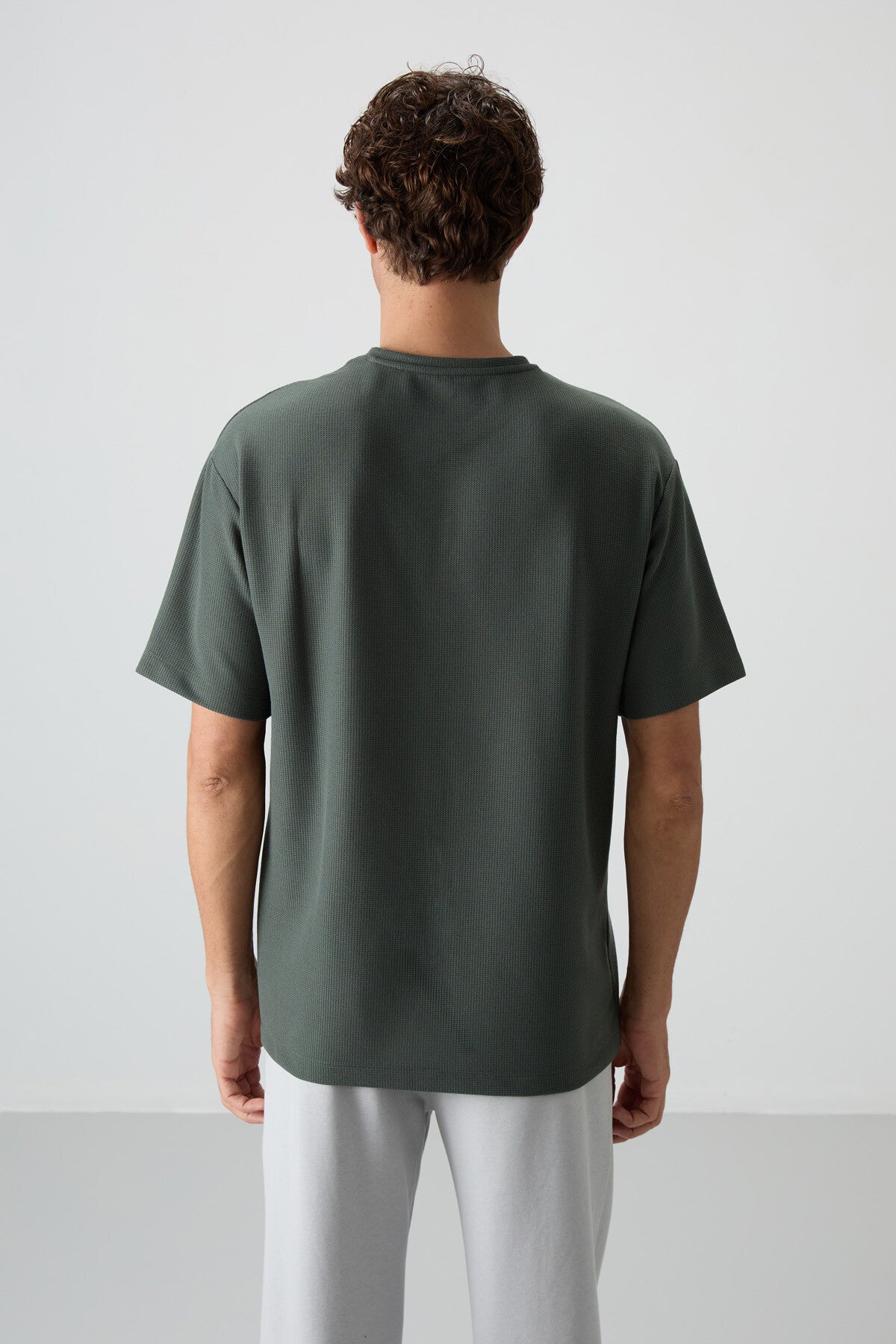Image of Haki Waffle İnterlok Yüzeyi Dokulu Oversize Fit Basic Erkek T-Shirt - 88379