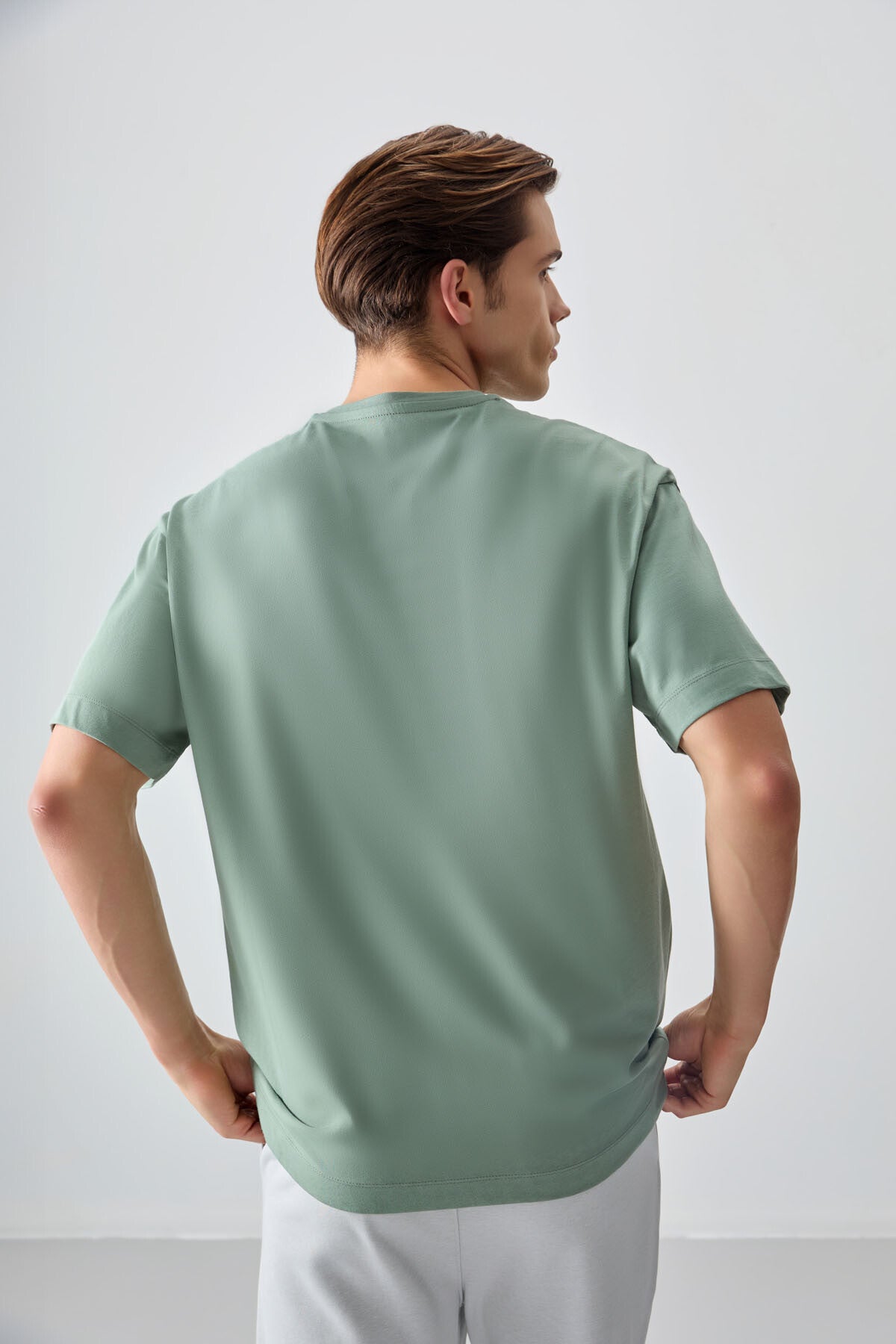 Image of Açık Yeşil %100 Pamuk Kalın Yumuşak Dokulu Oversize Fit Basic Erkek T-Shirt - 88353