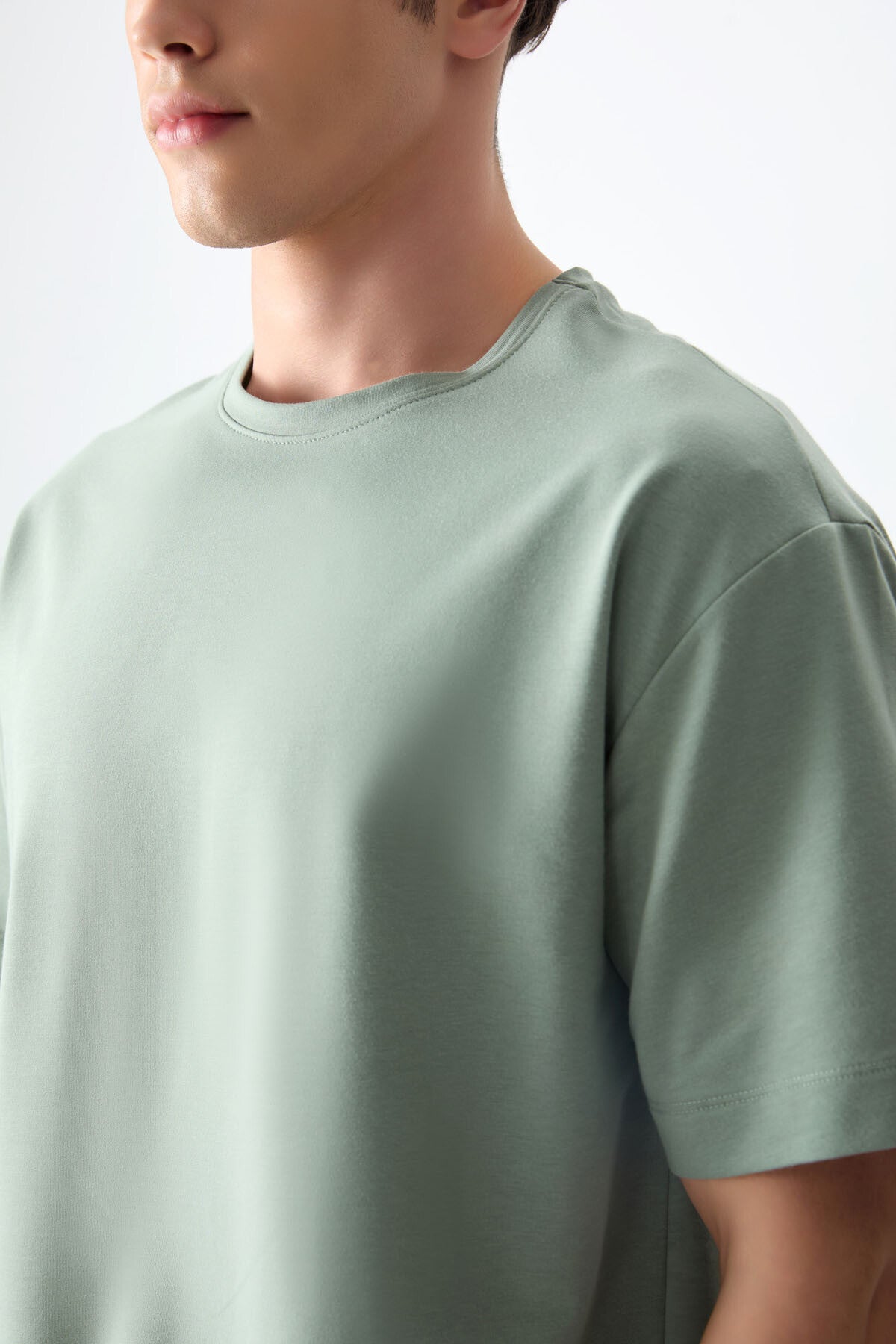 Image of Açık Yeşil Pamuklu Kalın Yumuşak Dokulu Oversize Fit Basic Erkek T-Shirt - 88377