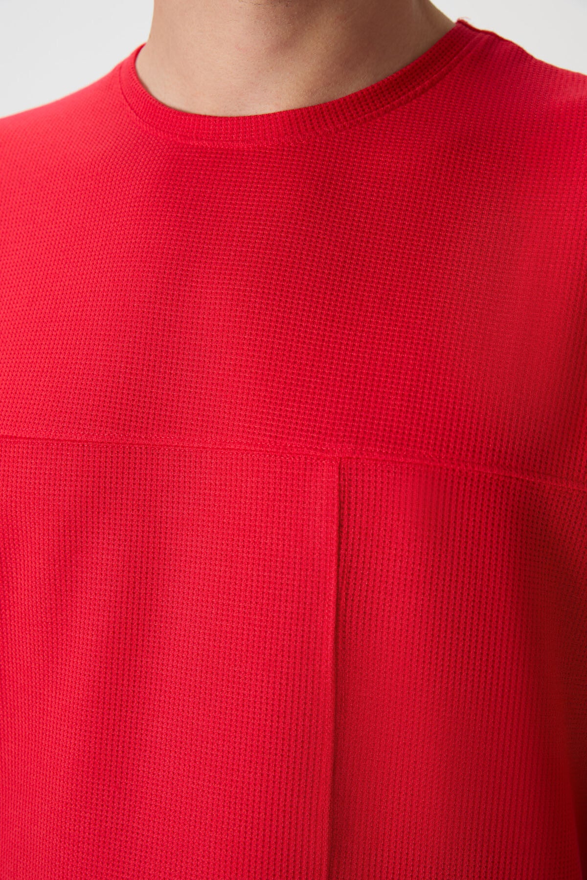 Image of Kırmızı Waffle İnterlok Yüzeyi Dokulu Oversize Fit Basic Erkek T-Shirt - 88380