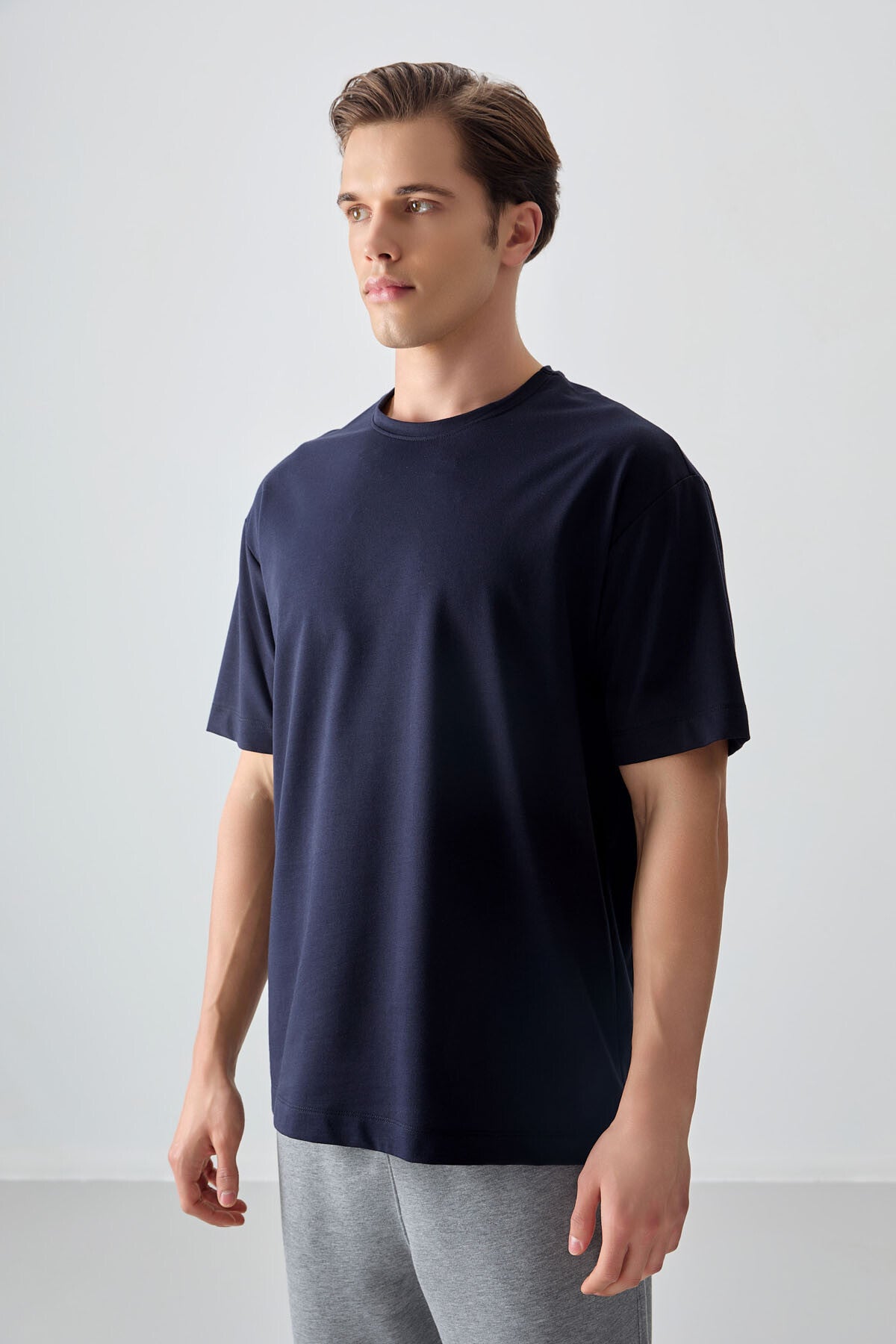 Image of Lacivert Pamuklu Kalın Yumuşak Dokulu Oversize Fit Basic Erkek T-Shirt - 88377