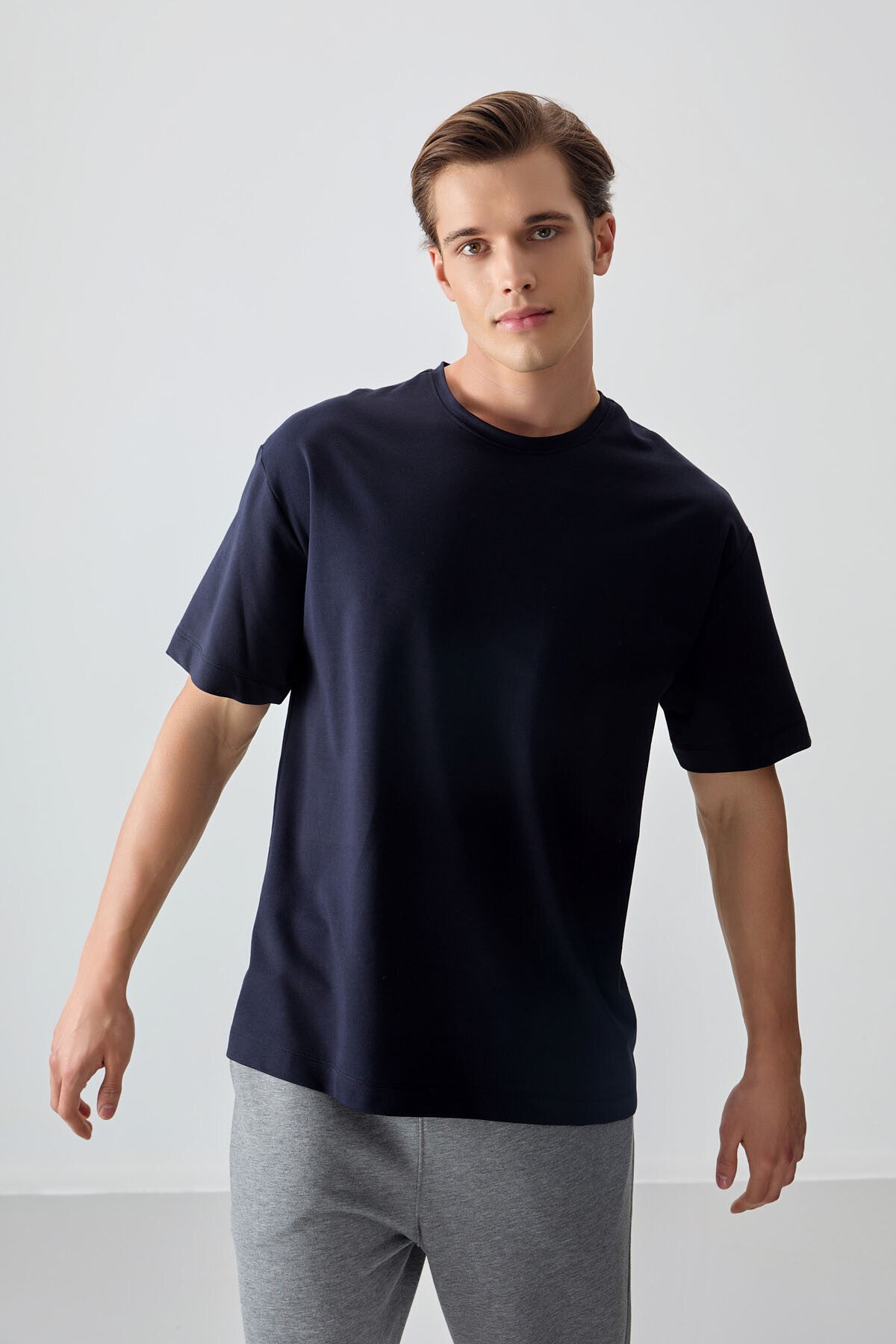 Image of Lacivert Pamuklu Kalın Yumuşak Dokulu Oversize Fit Basic Erkek T-Shirt - 88377