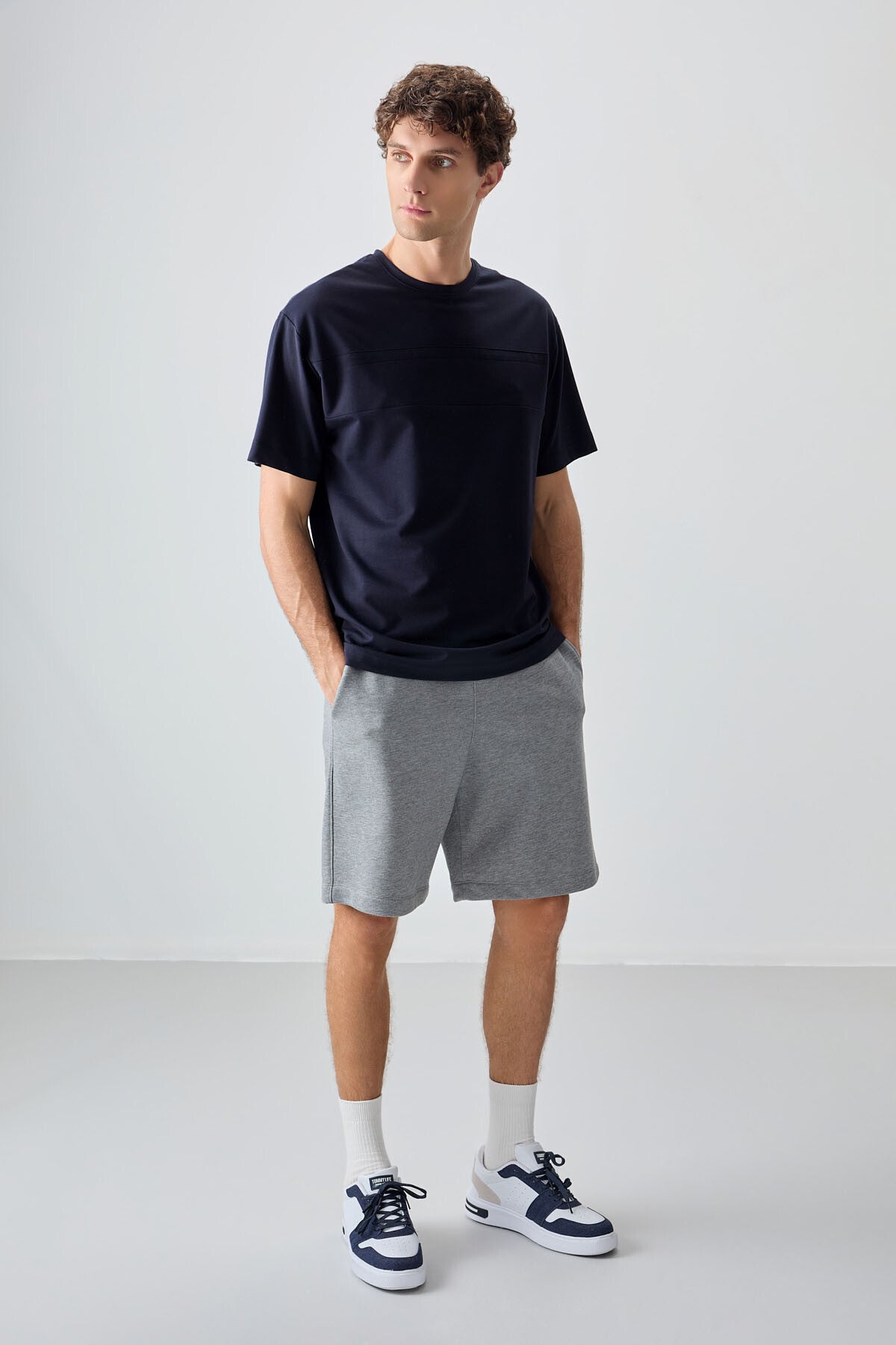 Image of Lacivert Pamuklu Kalın Yumuşak Dokulu Oversize Fit Basic Erkek T-Shirt - 88378