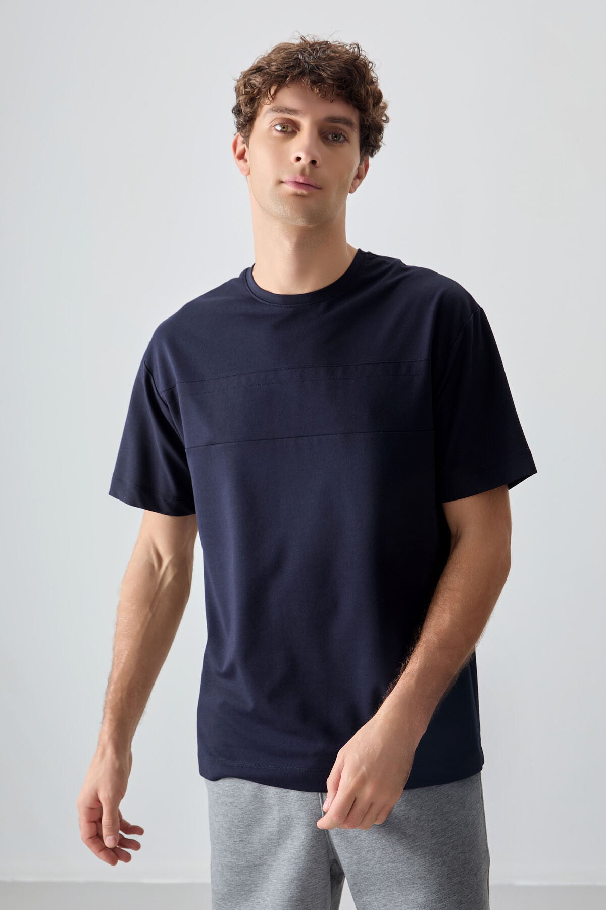 Image of Tricou bărbătesc bleumarin, gros, texturat, croială supradimensionată, din bumbac - 88378