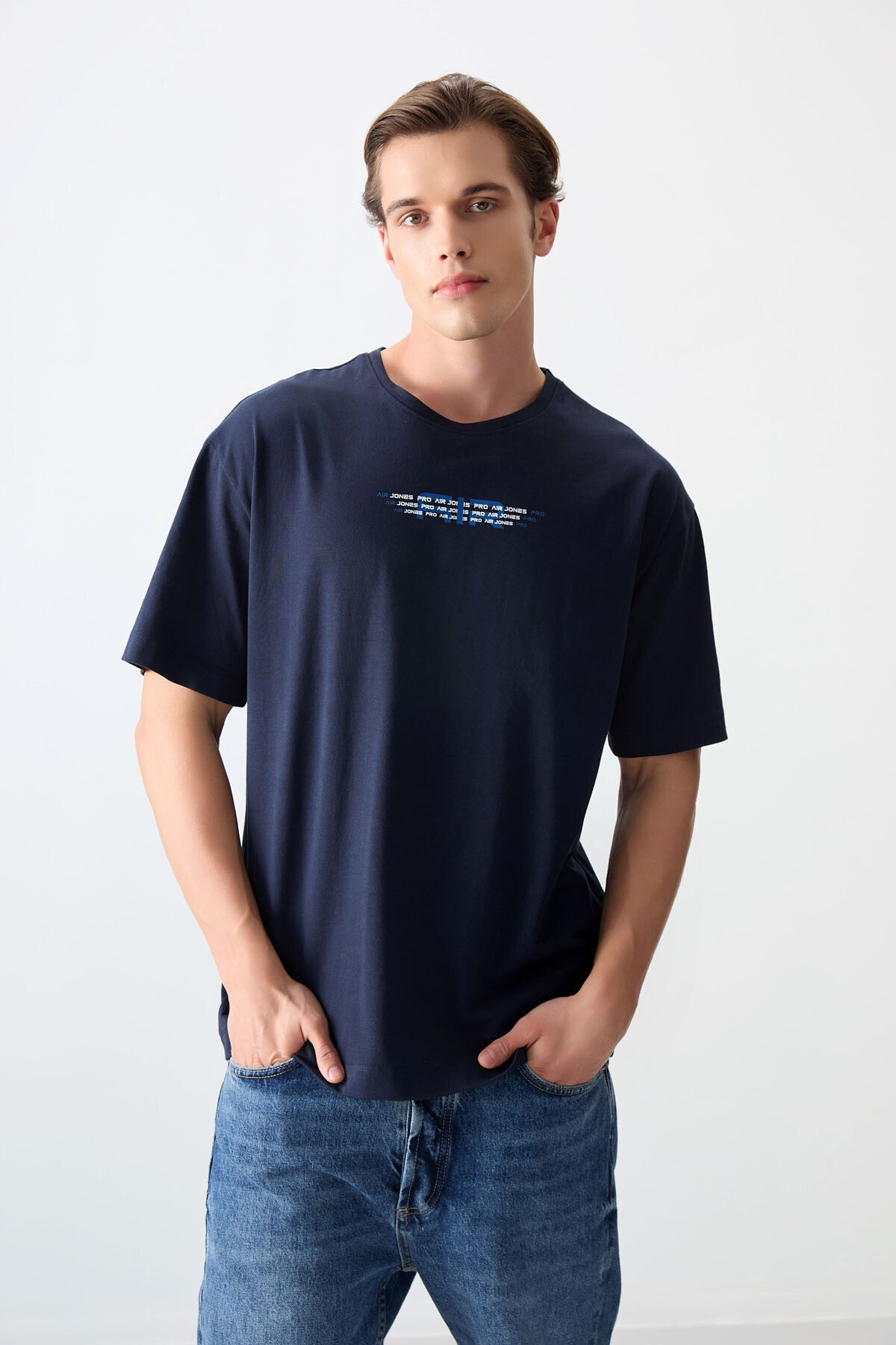 Image of Tricou bărbătesc bleumarin, 100% bumbac, gros, texturat, supradimensionat, imprimat - 88356