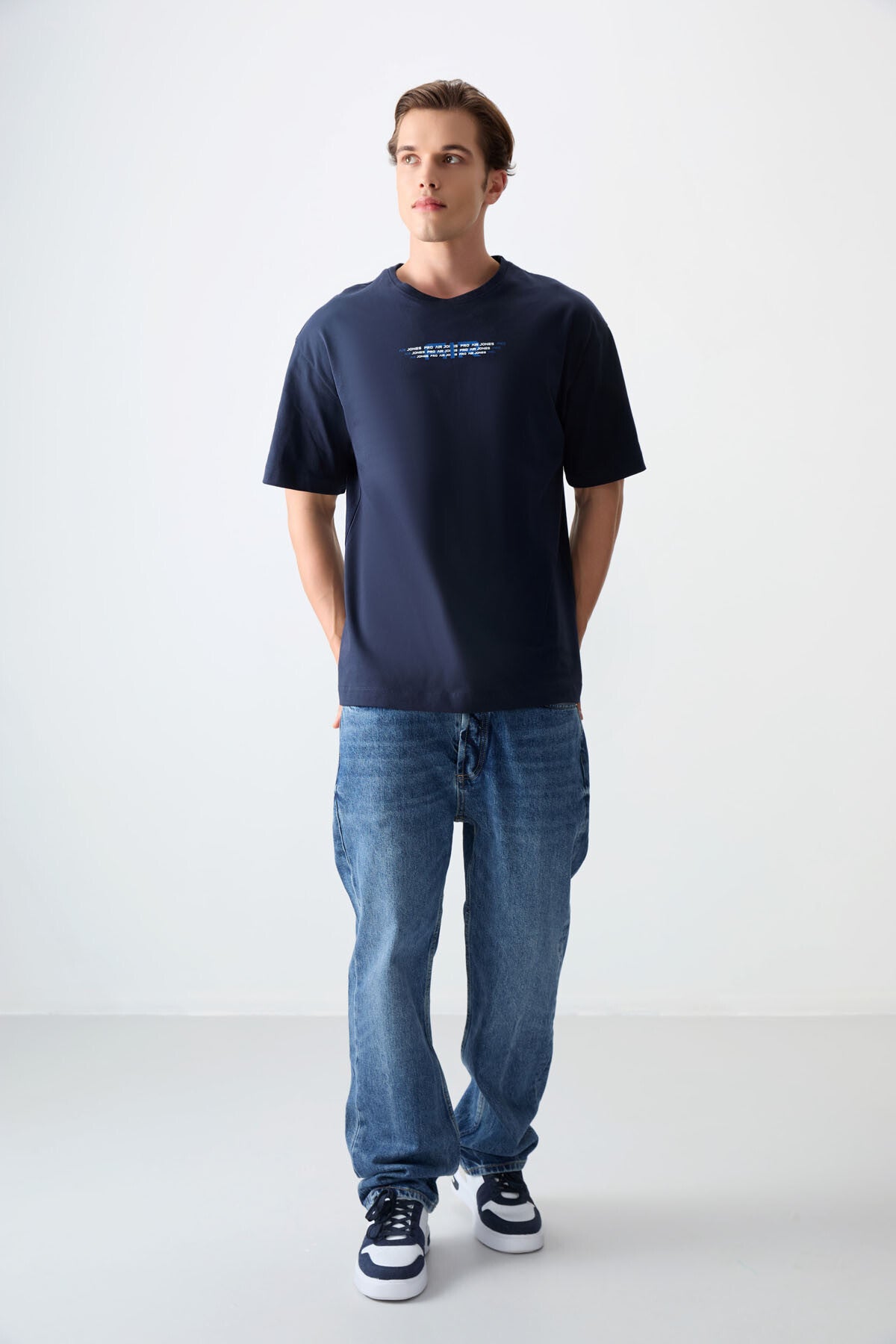 Image of Lacivert %100 Pamuk Kalın Yumuşak Dokulu Oversize Fit Baskılı Erkek T-Shirt - 88356