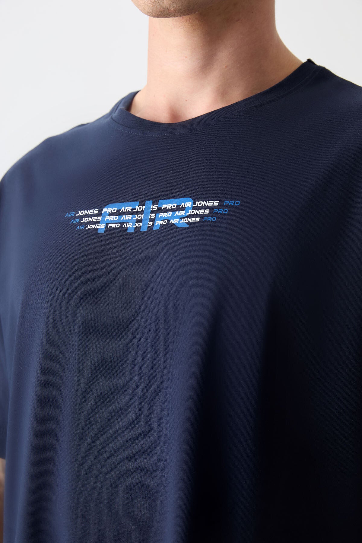 Image of Tricou bărbătesc bleumarin, 100% bumbac, gros, texturat, supradimensionat, imprimat - 88356