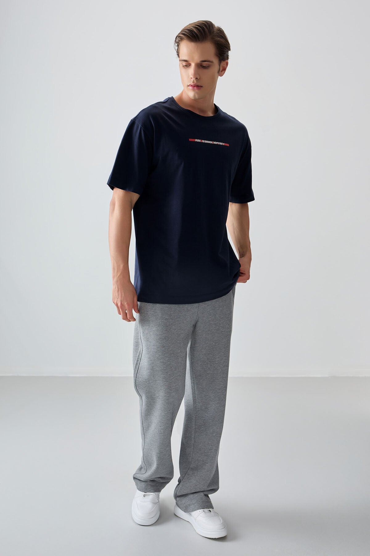 Image of Lacivert %100 Pamuk Kalın Yumuşak Dokulu Oversize Fit Baskılı Erkek T-Shirt - 88358