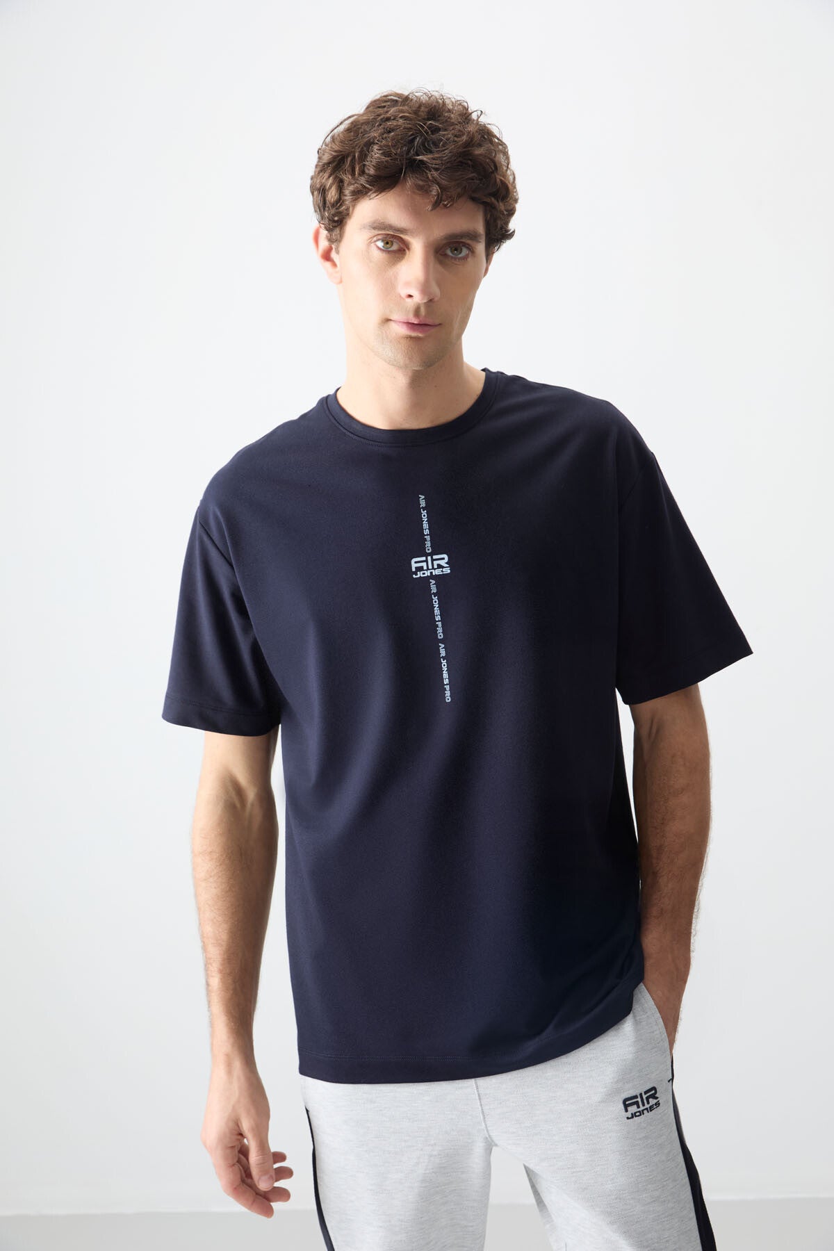 Image of Lacivert Pamuklu Kalın Yumuşak Dokulu Oversize Fit Baskılı Erkek T-Shirt - 88373