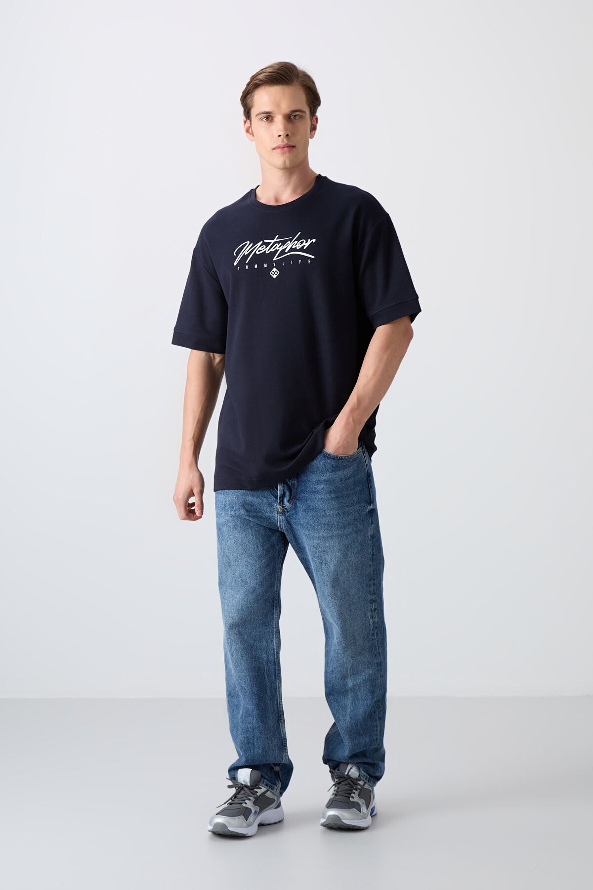 Image of Lacivert Pamuklu Kalın Yumuşak Dokulu Oversize Fit Baskılı Erkek T-Shirt - 88320