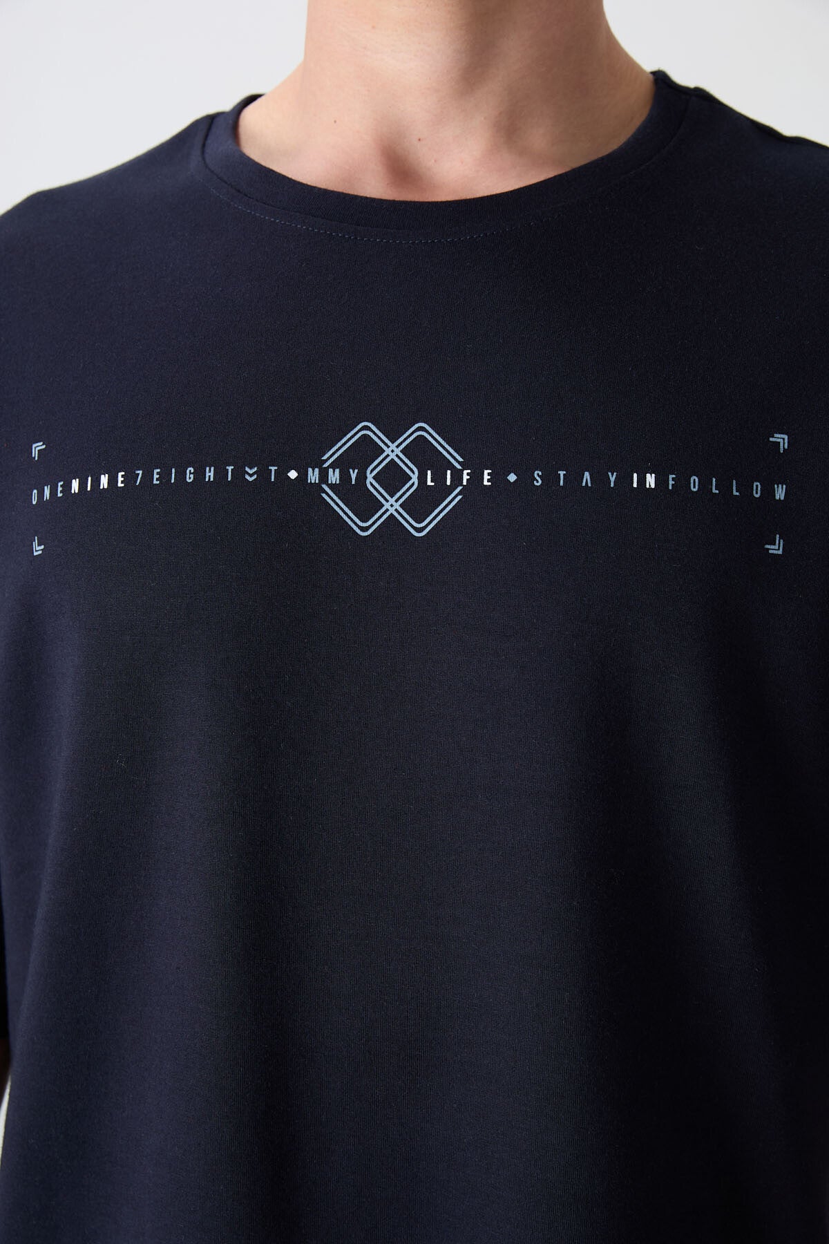 Image of Lacivert Pamuklu Kalın Yumuşak Dokulu Oversize Fit Baskılı Erkek T-Shirt - 88323