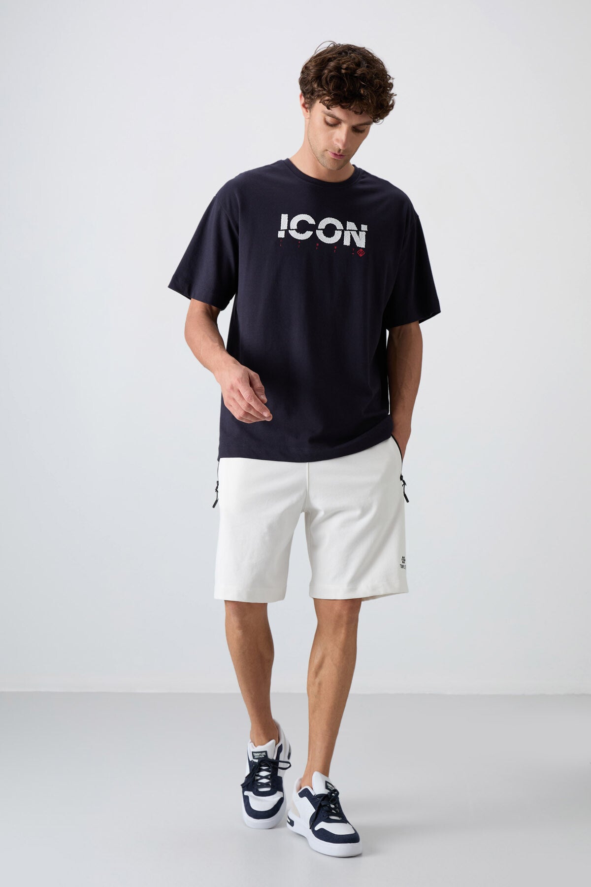Image of Lacivert Pamuklu Kalın Yumuşak Dokulu Oversize Fit Baskılı Erkek T-Shirt - 88331