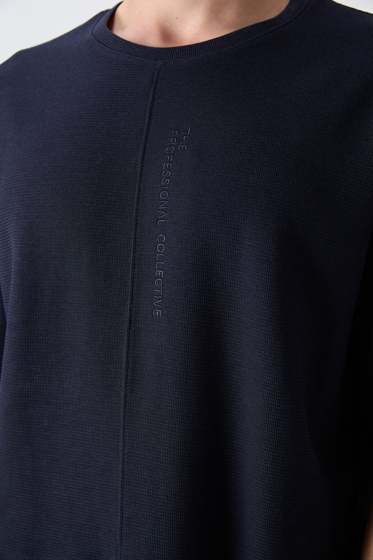 Image of Lacivert Pamuklu Kalın Yüzeyi Dokulu Oversize Fit Basic Erkek T-Shirt - 88337