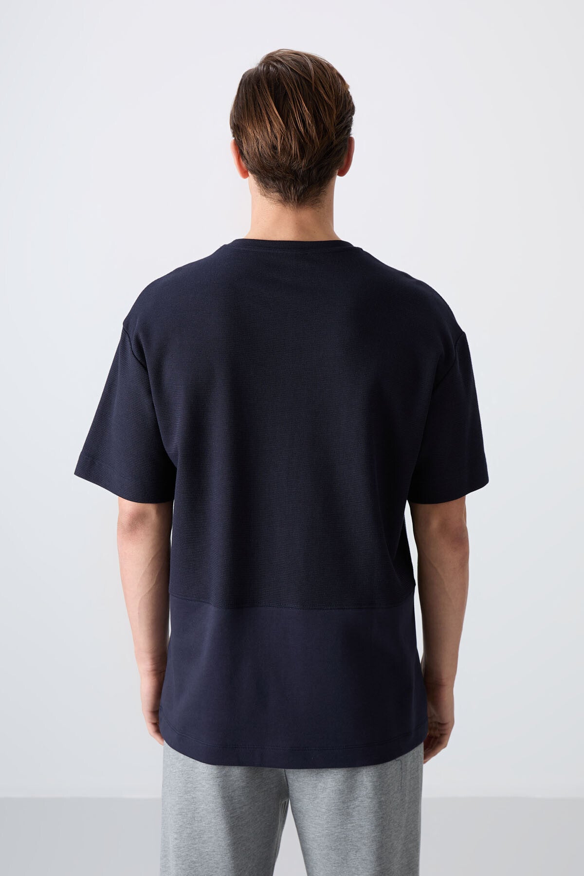 Image of Lacivert Pamuklu Kalın Yüzeyi Dokulu Oversize Fit Basic Erkek T-Shirt - 88337