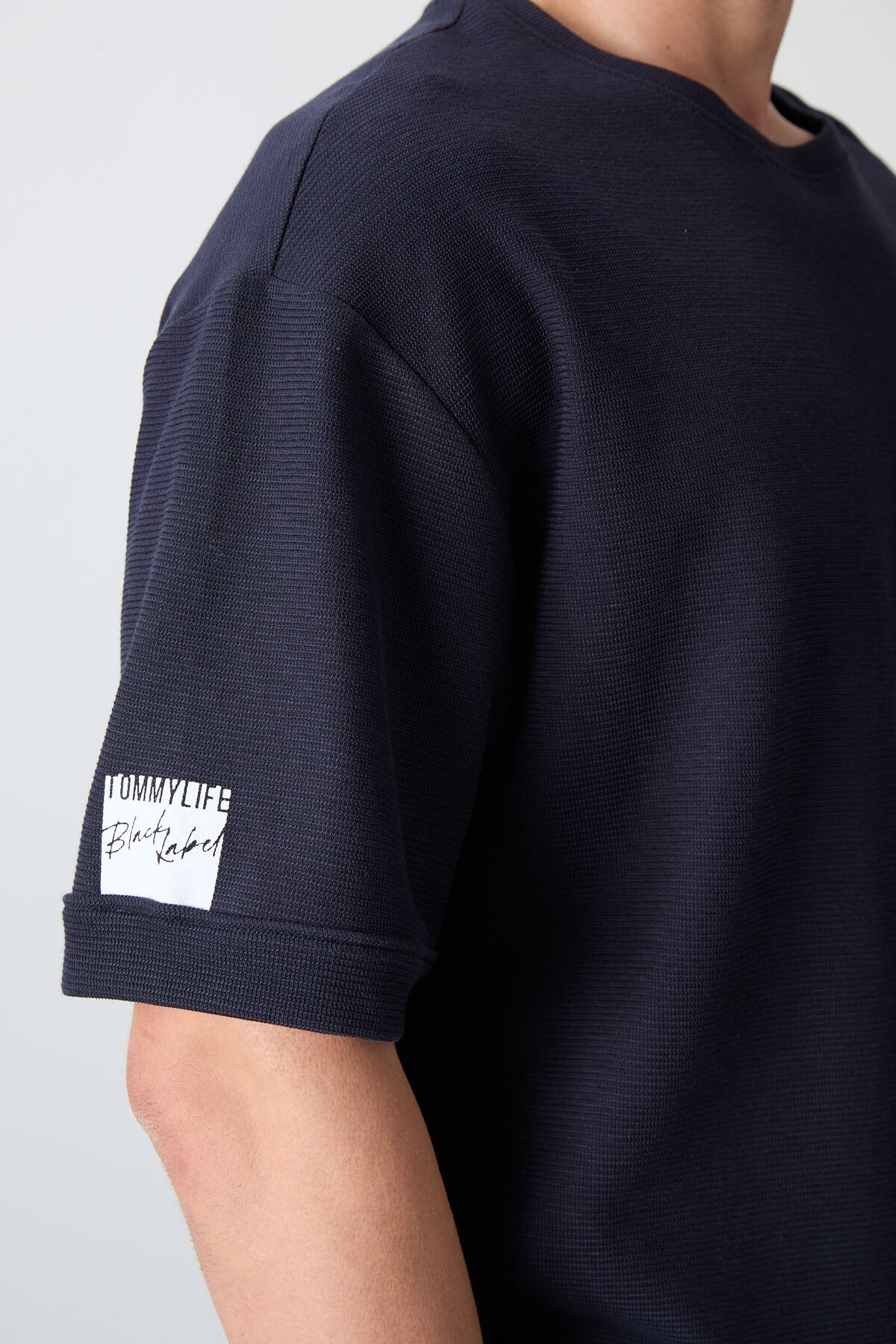 Image of Lacivert Pamuklu Kalın Yüzeyi Dokulu Oversize Fit Basic Erkek T-Shirt - 88339