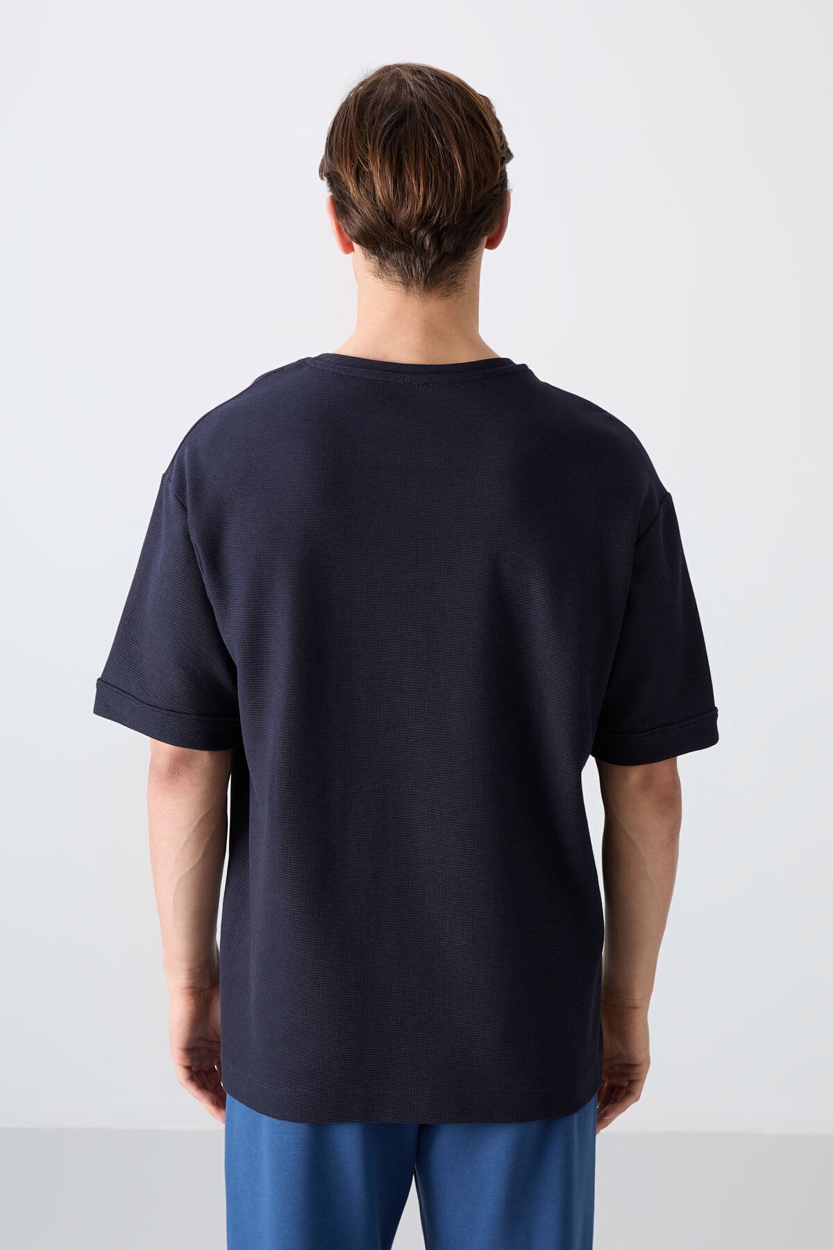 Image of Lacivert Pamuklu Kalın Yüzeyi Dokulu Oversize Fit Basic Erkek T-Shirt - 88339
