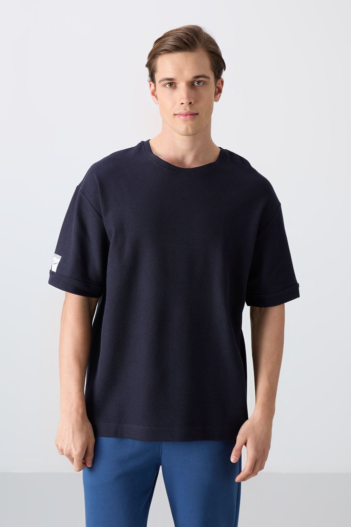 Image of Lacivert Pamuklu Kalın Yüzeyi Dokulu Oversize Fit Basic Erkek T-Shirt - 88339