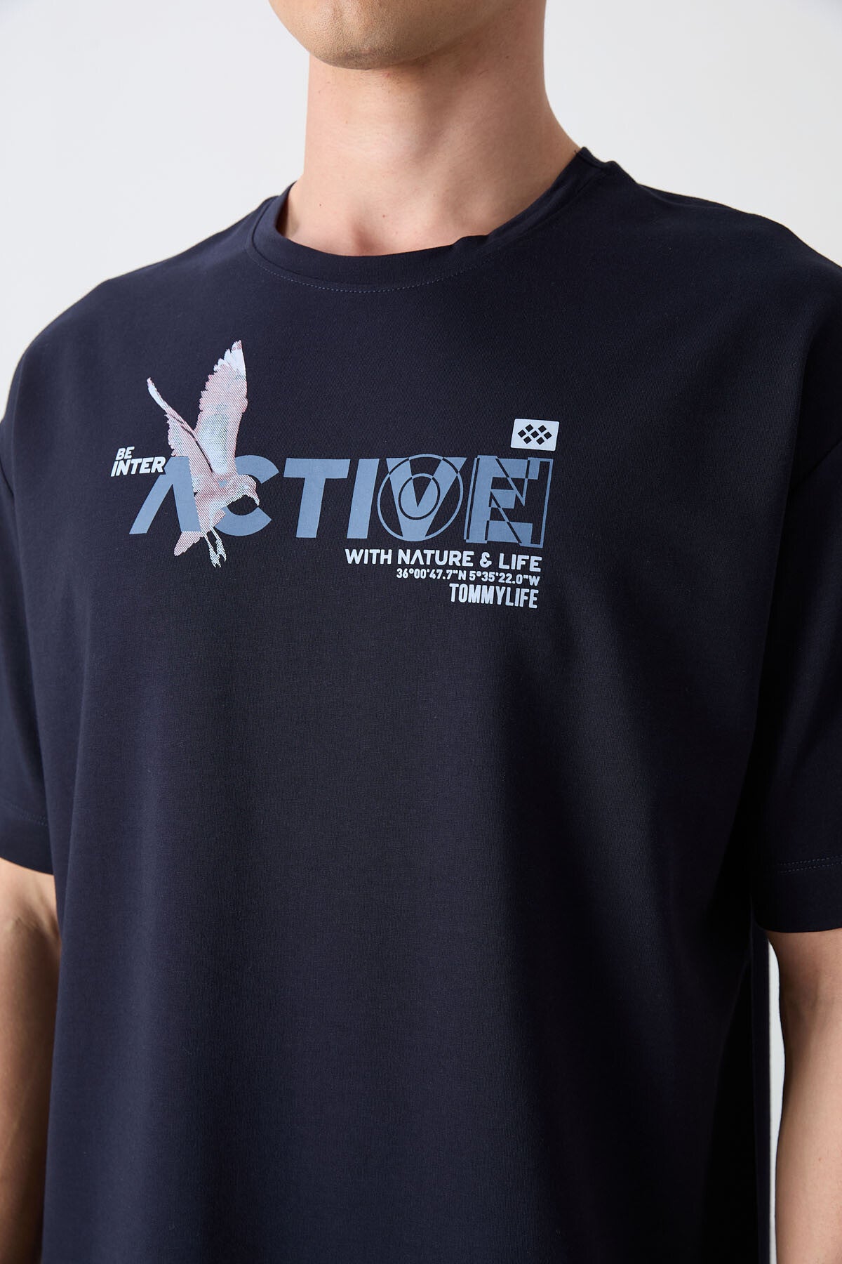 Image of Lacivert Pamuklu Kalın Yumuşak Dokulu Oversize Fit Baskılı Erkek T-Shirt - 88344