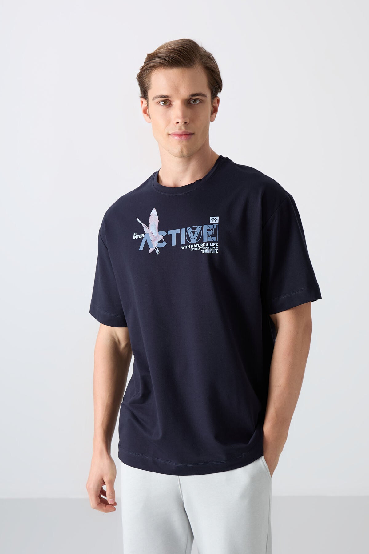 Image of Lacivert Pamuklu Kalın Yumuşak Dokulu Oversize Fit Baskılı Erkek T-Shirt - 88344
