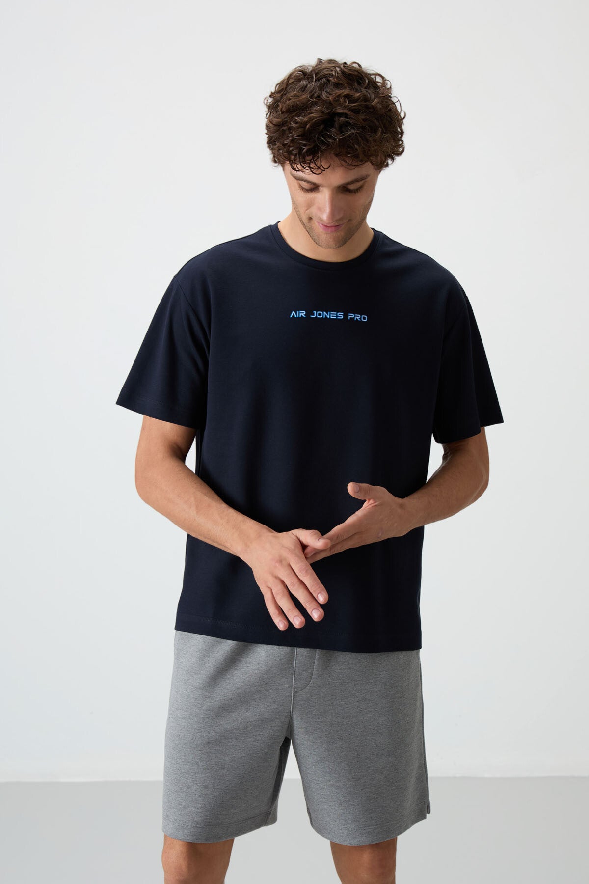 Image of Lacivert Pamuklu Kalın Yüzeyi Dokulu Oversize Fit  Baskılı Erkek T-Shirt - 88364