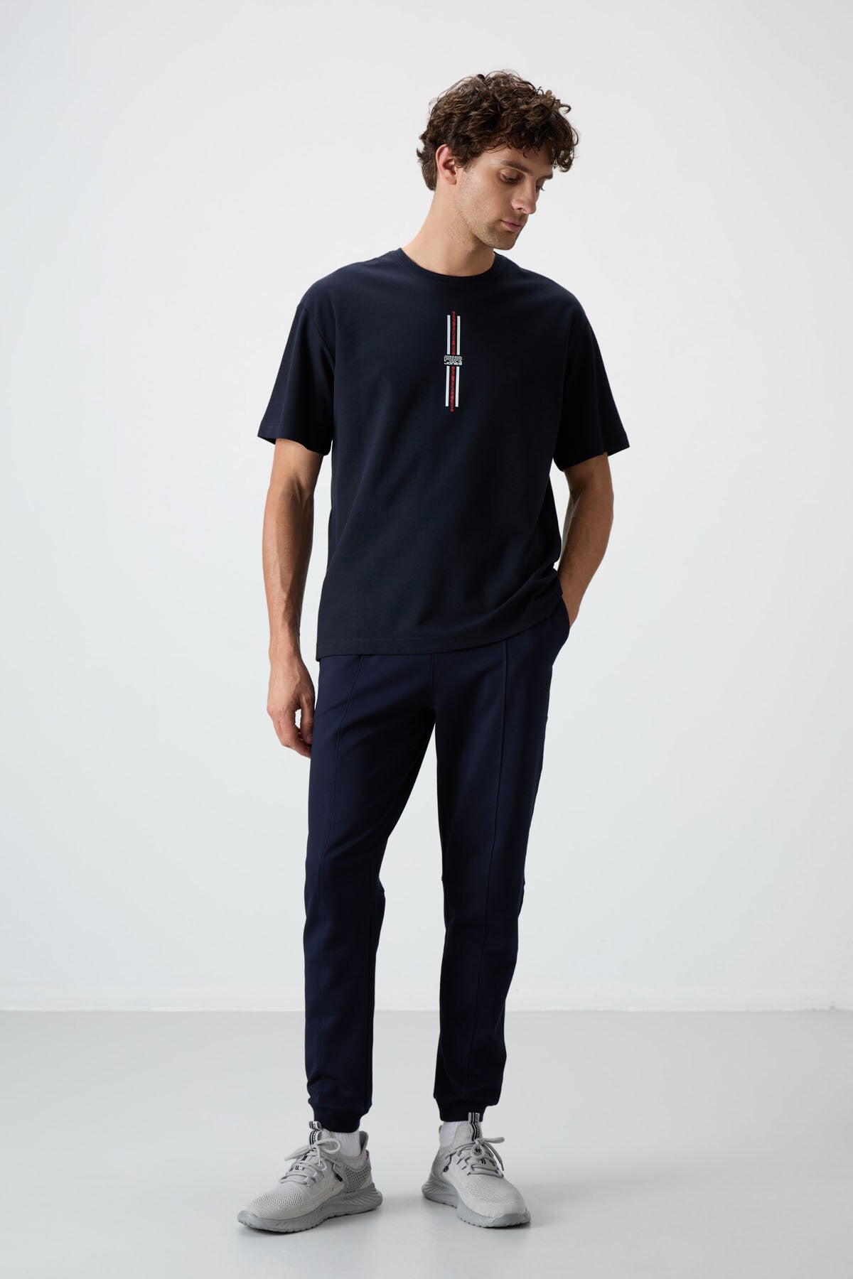 Image of Lacivert Pamuklu Kalın Yüzeyi Dokulu Oversize Fit  Baskılı Erkek T-Shirt - 88366