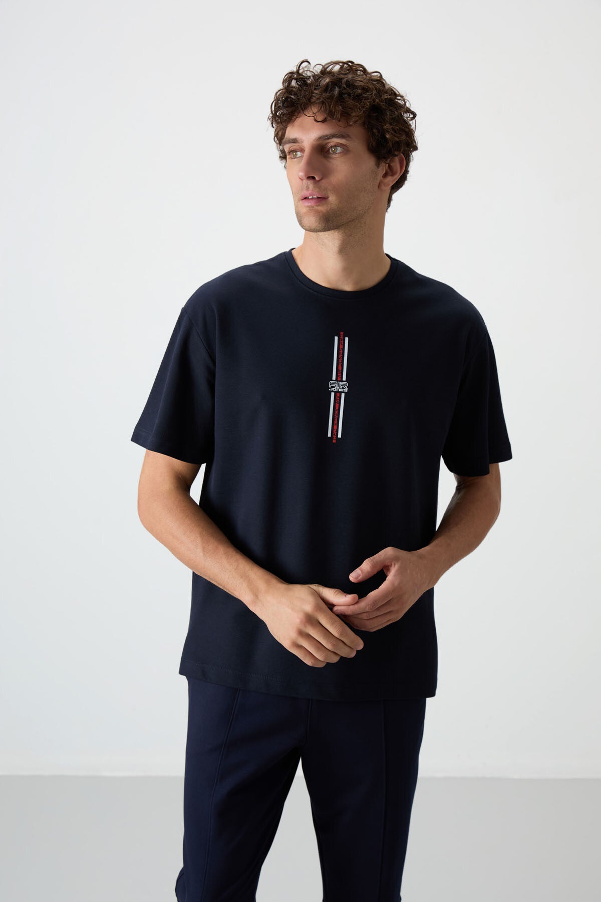 Image of Lacivert Pamuklu Kalın Yüzeyi Dokulu Oversize Fit  Baskılı Erkek T-Shirt - 88366