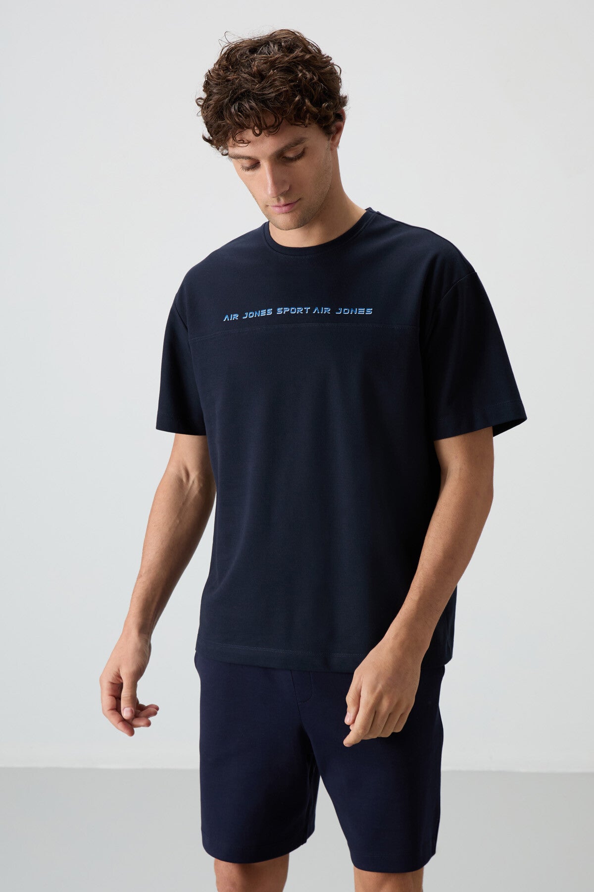 Image of Lacivert Pamuklu Kalın Yüzeyi Dokulu Oversize Fit  Baskılı Erkek T-Shirt - 88371