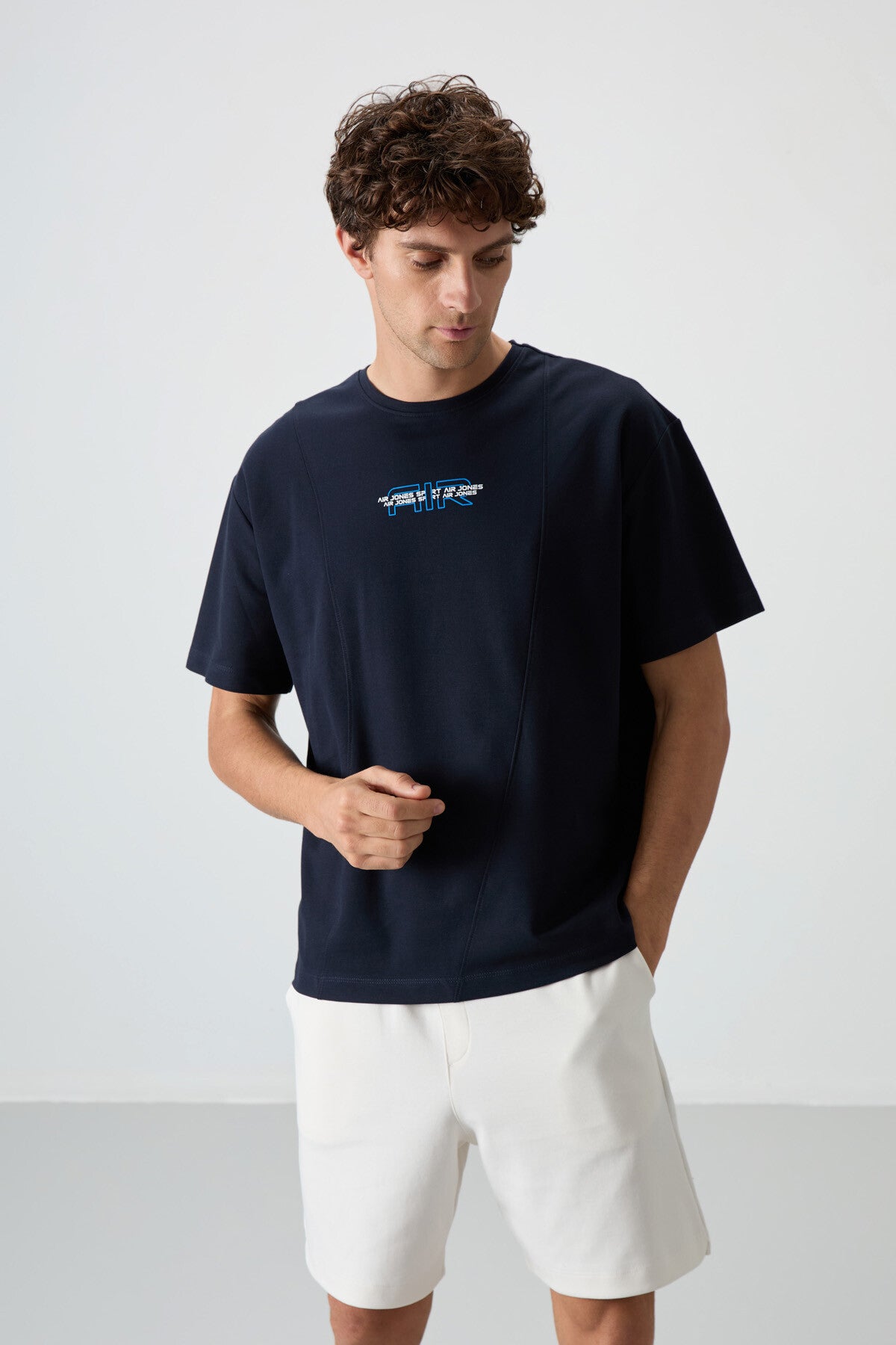 Image of Lacivert Pamuklu Kalın Yüzeyi Dokulu Oversize Fit  Baskılı Erkek T-Shirt - 88372