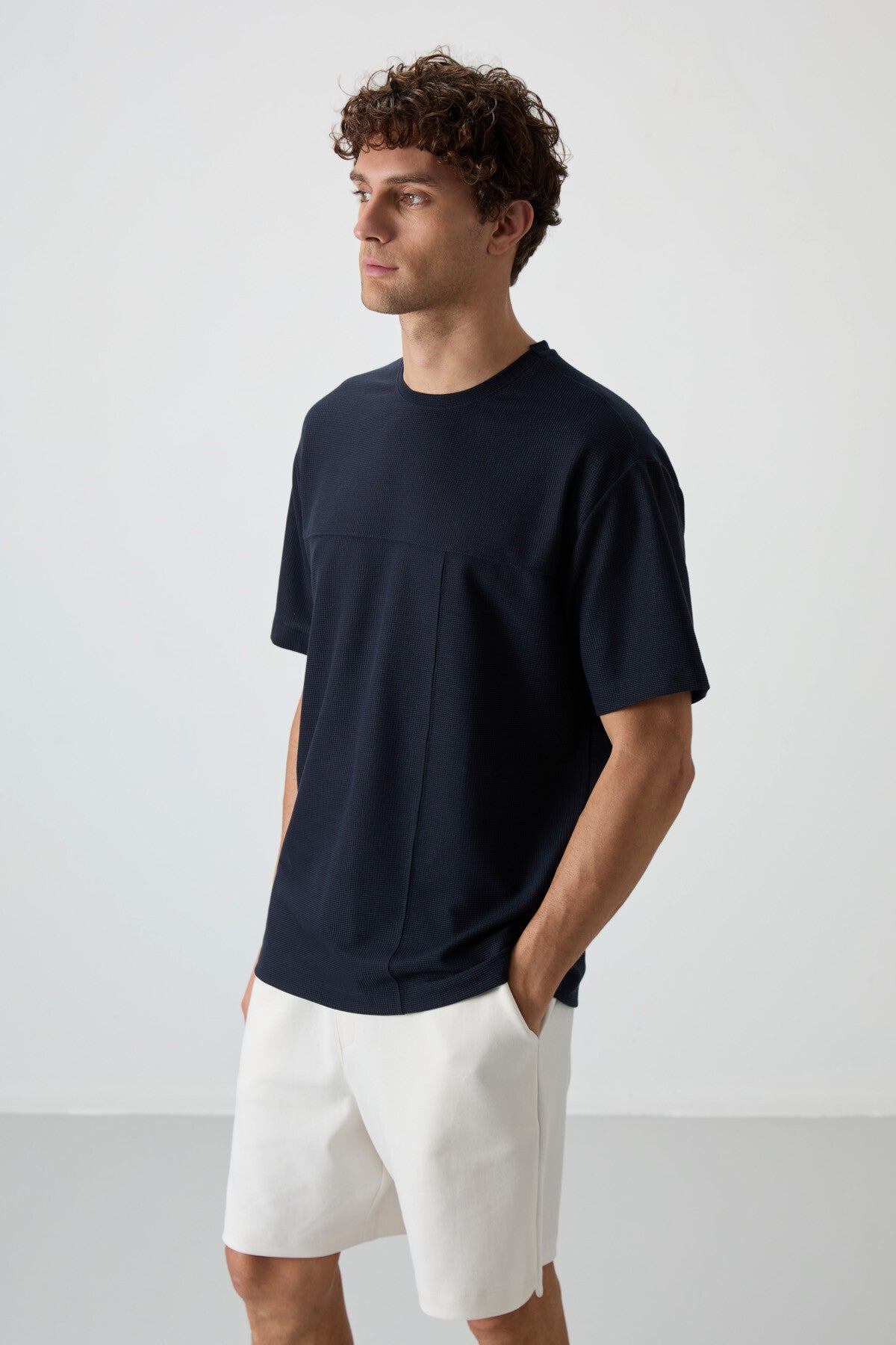 Image of Lacivert Waffle İnterlok Yüzeyi Dokulu Oversize Fit Basic Erkek T-Shirt - 88380