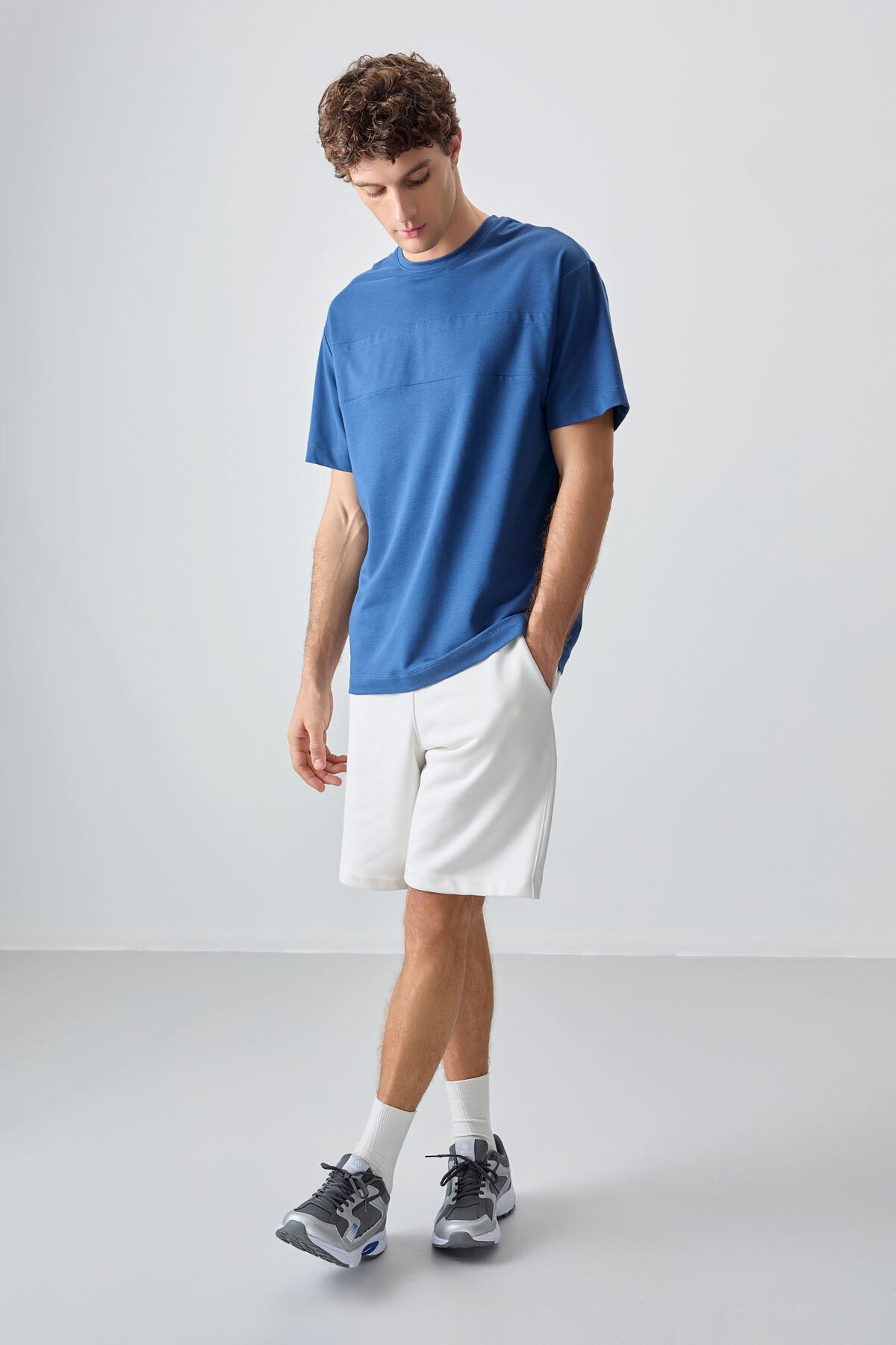 Image of Tricou bărbătesc Parliament din bumbac gros, texturat, supradimensionat, croială simplă - 88378