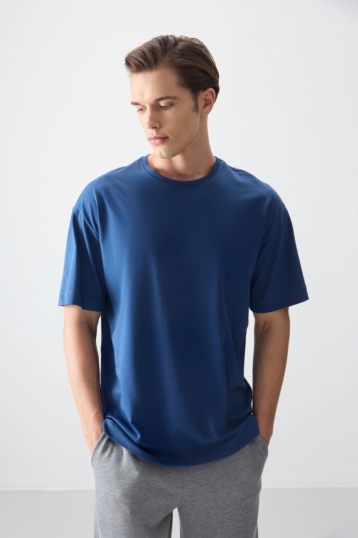 Image of Parlament %100 Pamuk Kalın Yumuşak Dokulu Oversize Fit Basic Erkek T-Shirt - 88353