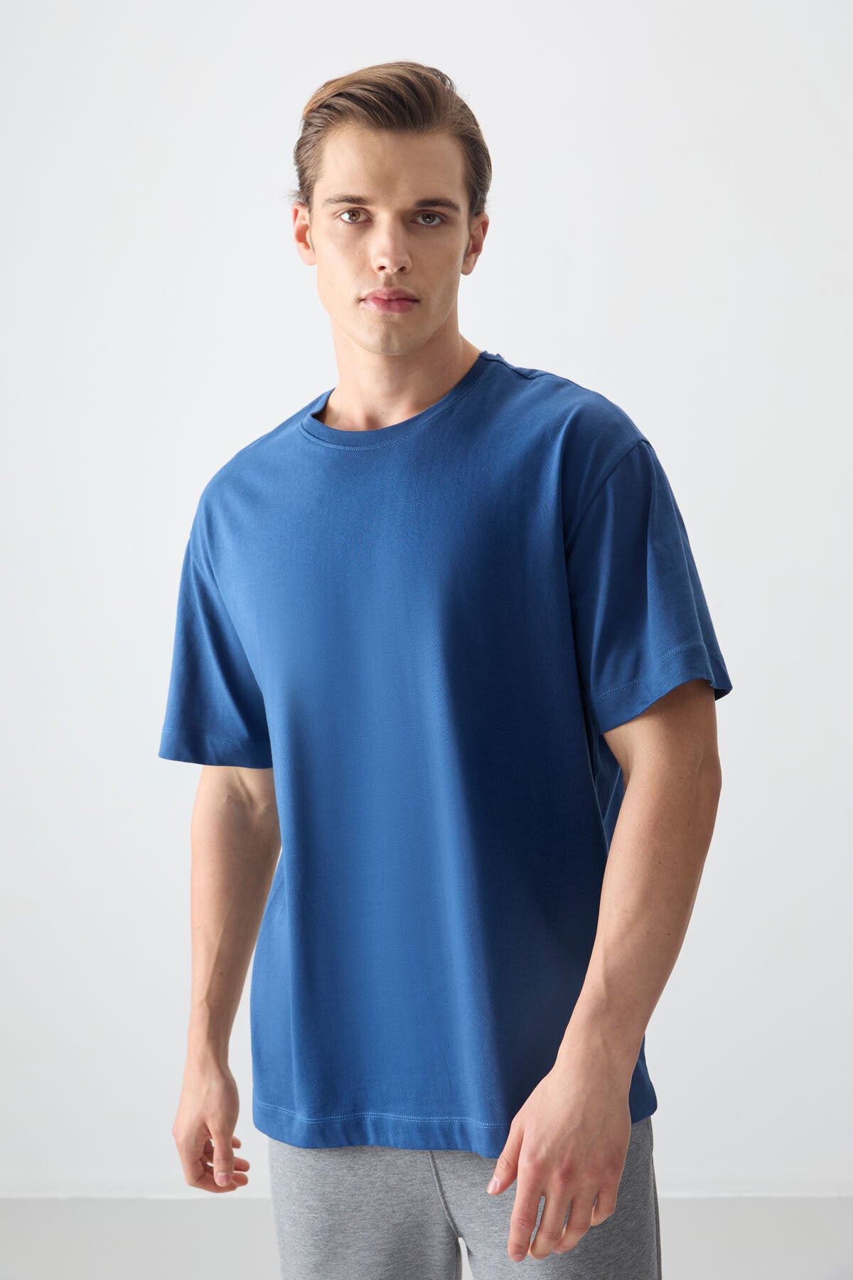 Image of Parlament %100 Pamuk Kalın Yumuşak Dokulu Oversize Fit Basic Erkek T-Shirt - 88353