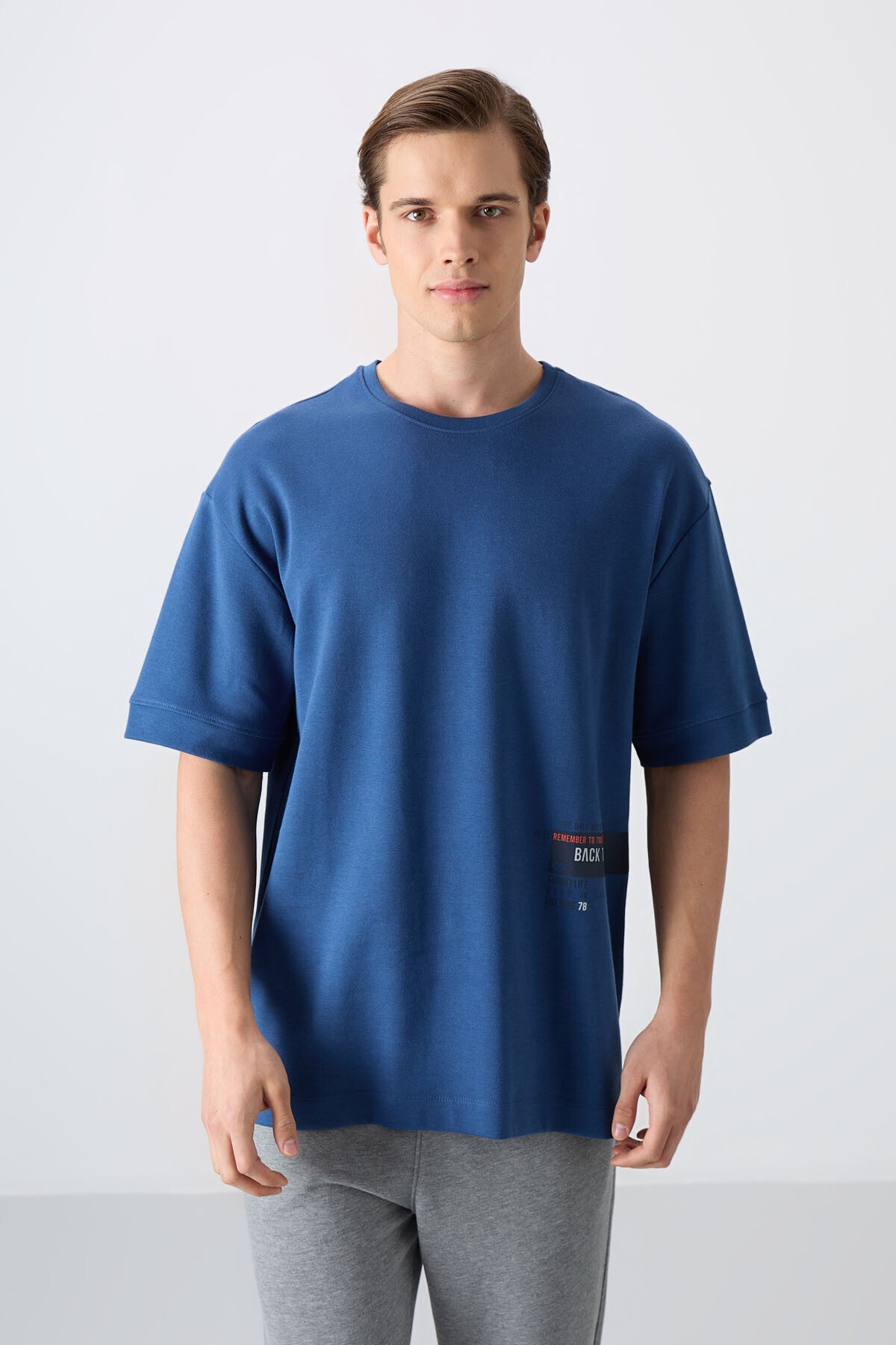 Image of Parlament Pamuklu Kalın Yumuşak Dokulu Oversize Fit Baskılı Erkek T-Shirt - 88322
